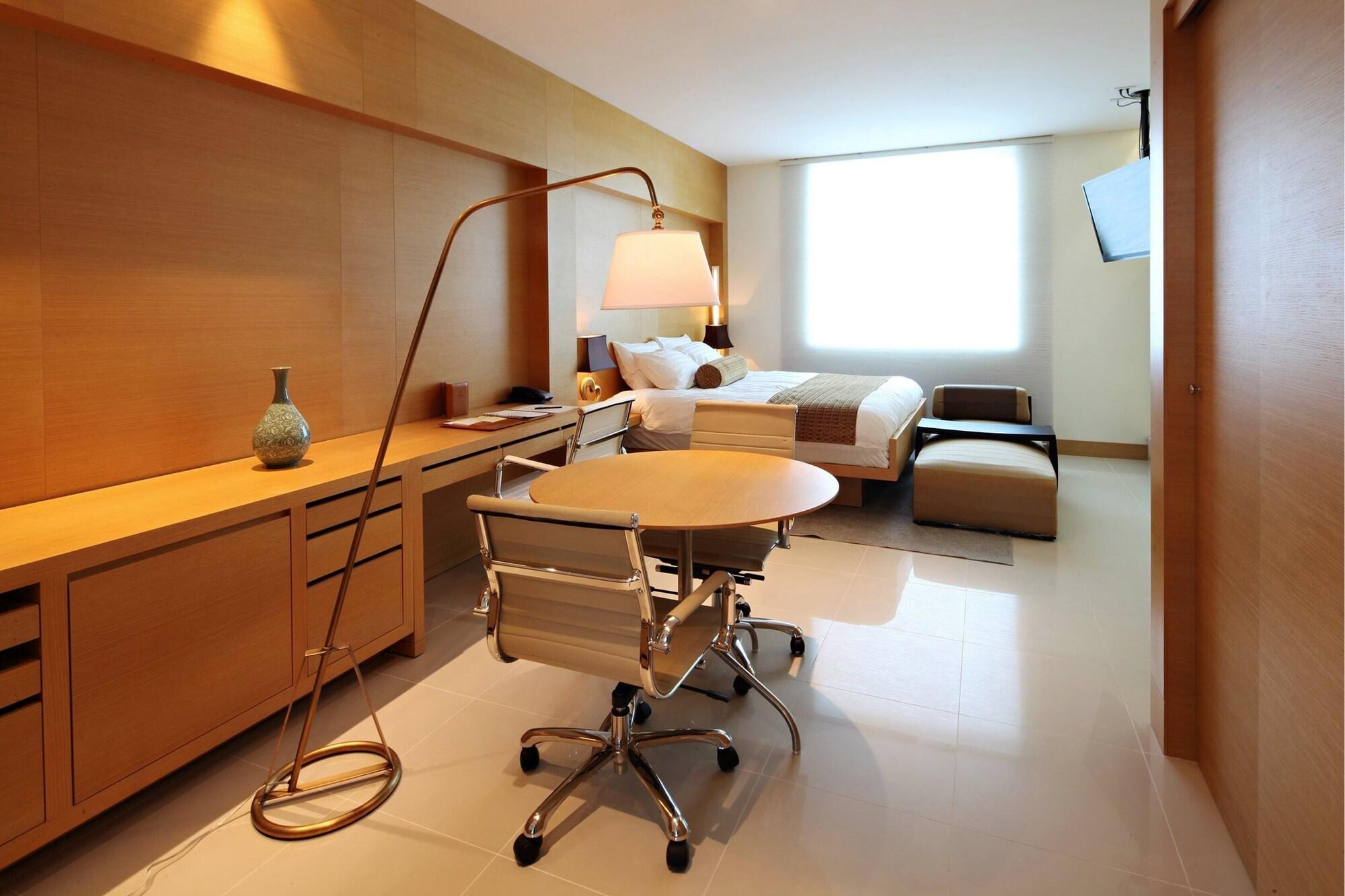 Set de Habitación The One Boutique Hotel