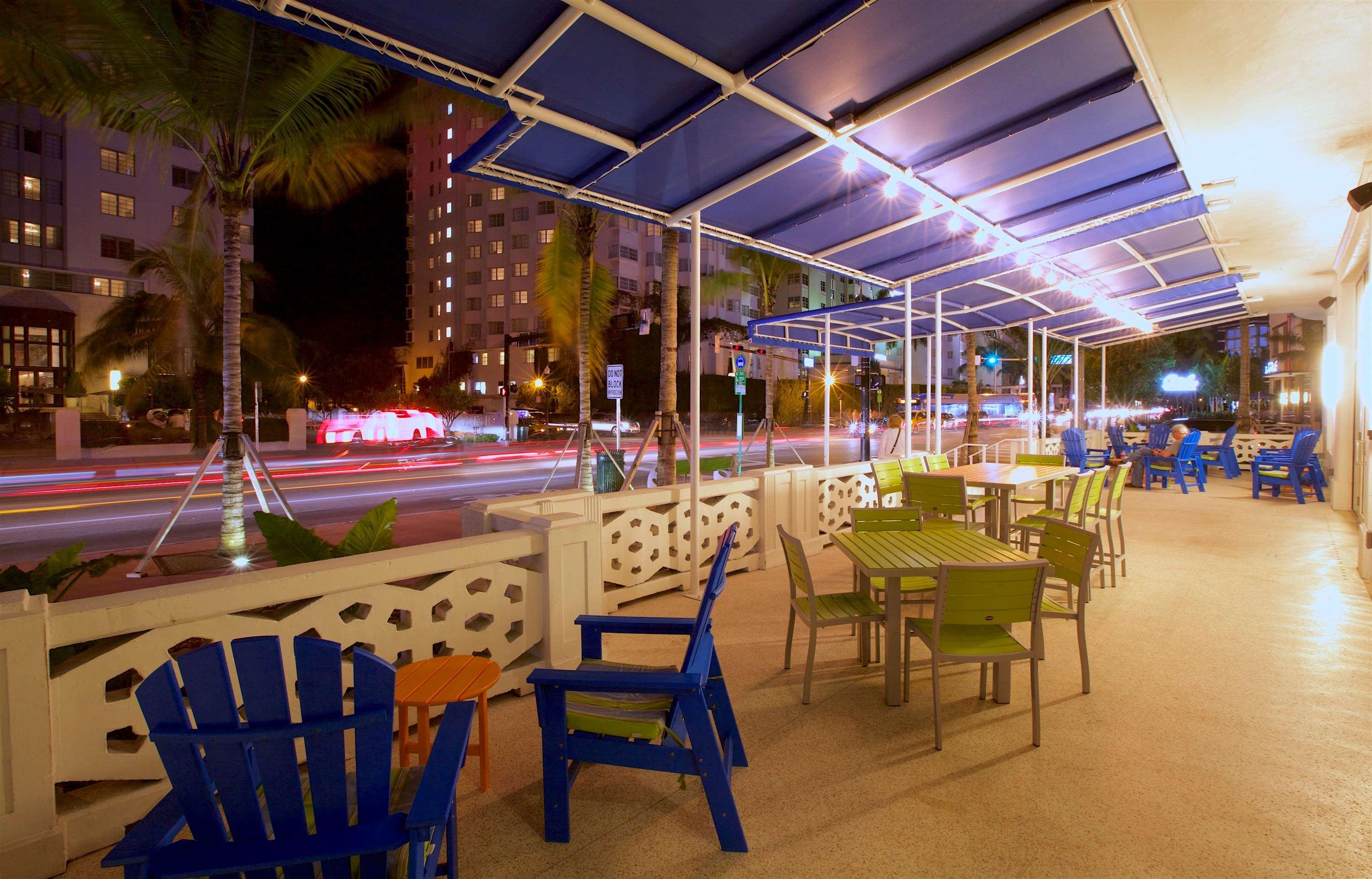 Varios Claremont Miami Beach