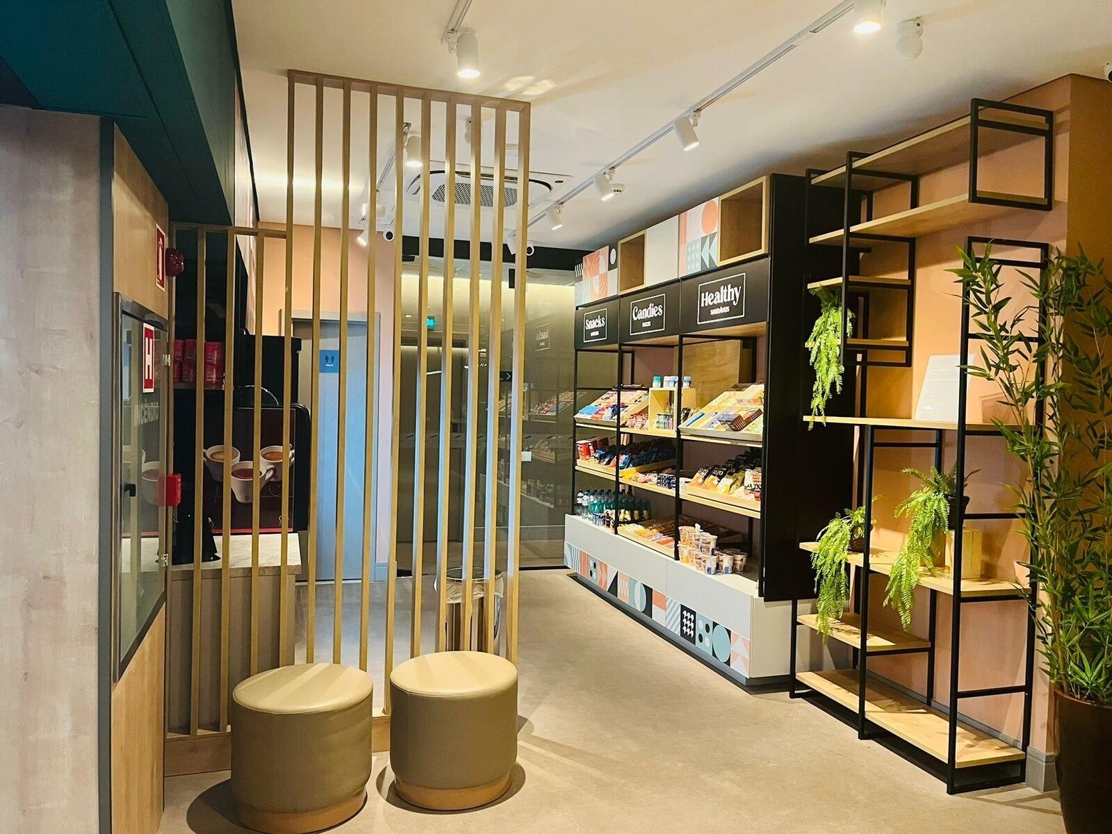 Restaurant Fast Sleep Suites by Slaviero Hotéis dentro do Aeroporto Guarulhos Terminal 2, desembarque Oeste