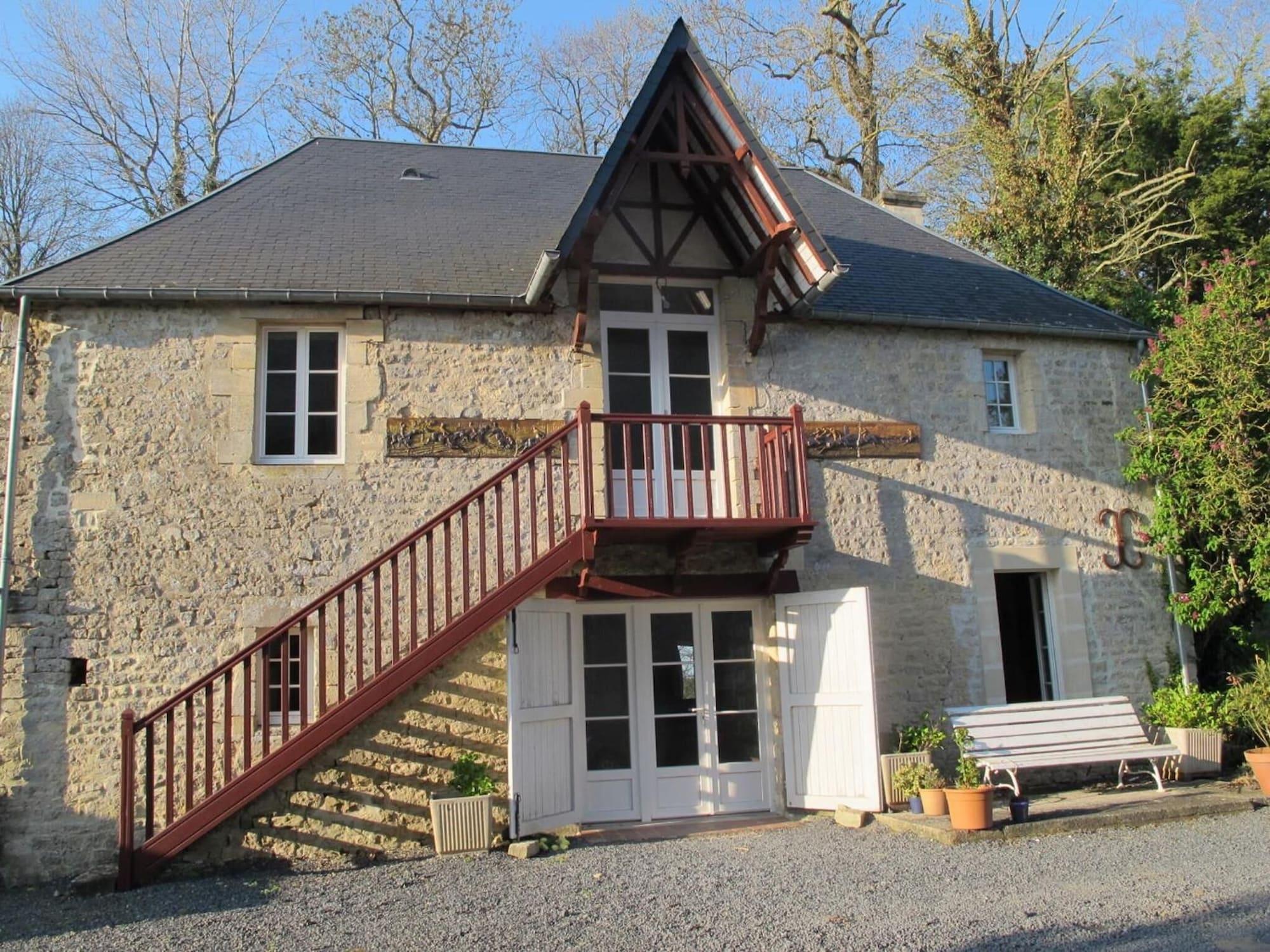 Vista Exterior Château d'Asnieres en Bessin