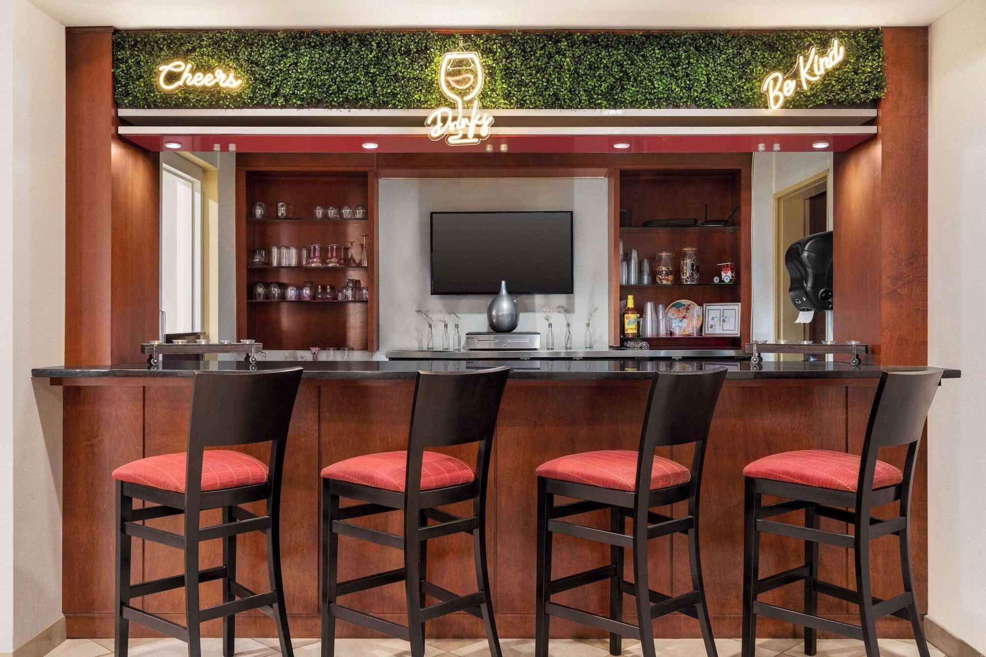 Restaurant Wyndham Garden Duluth