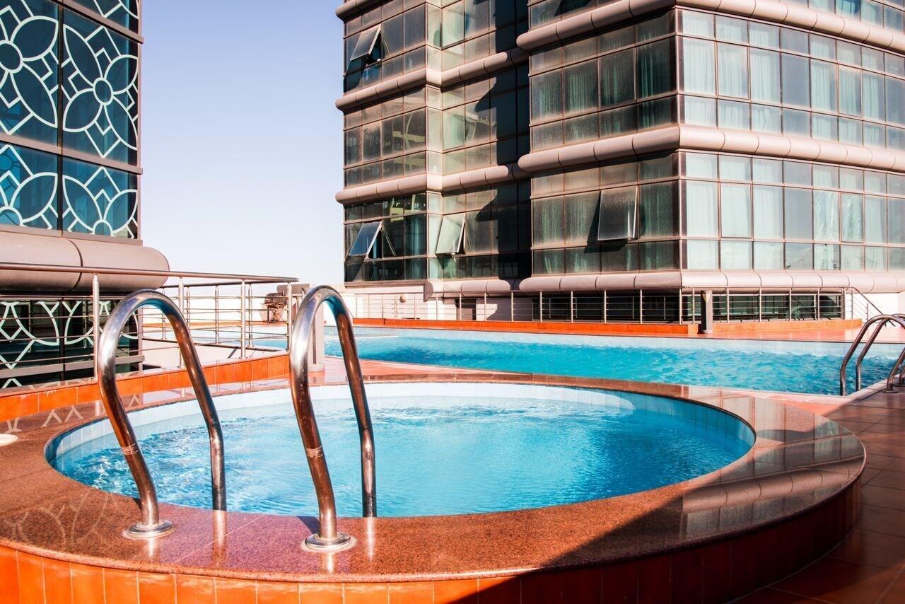 Vista Piscina Fairview Luxury Apartments