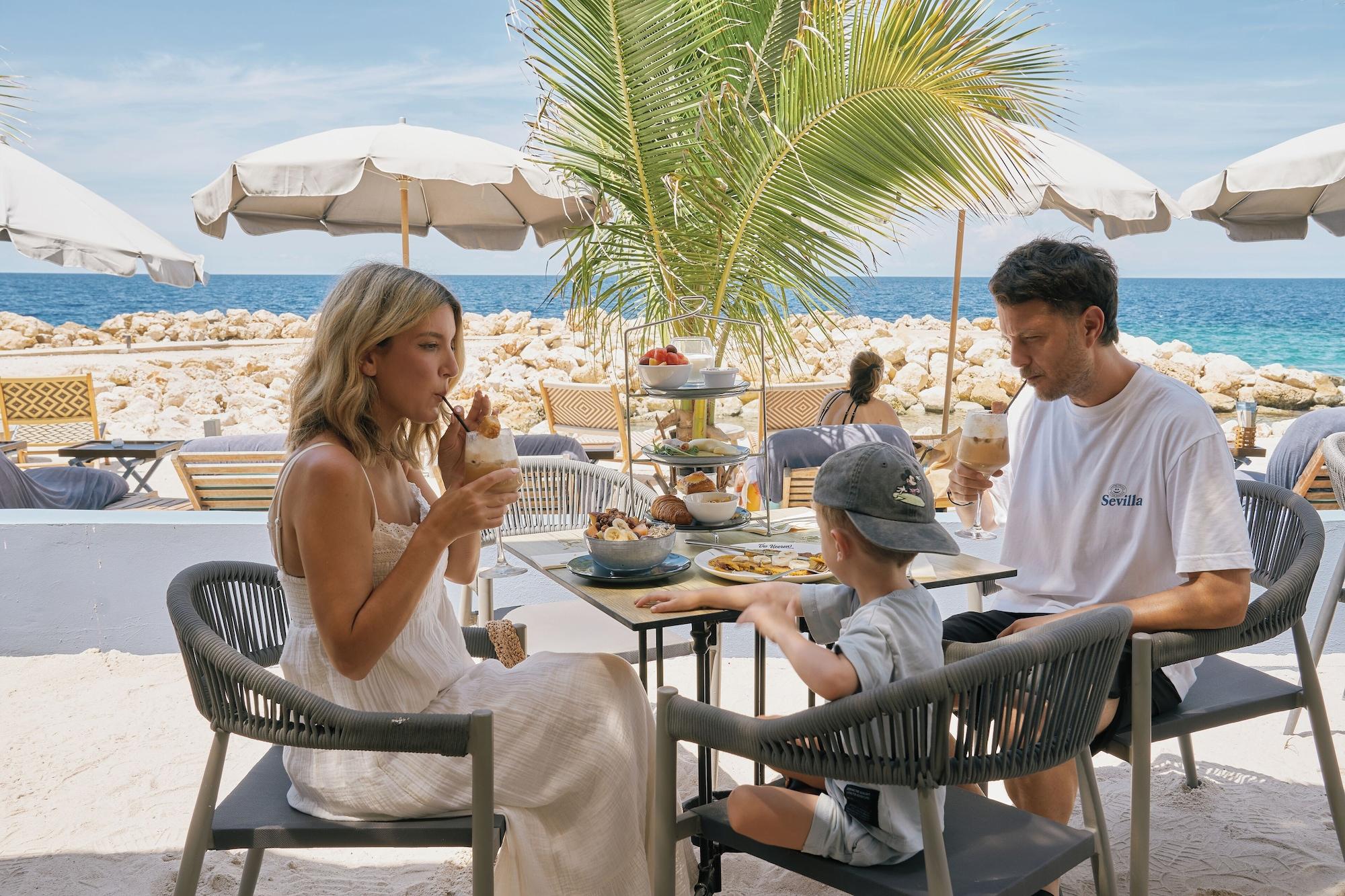 Restaurant Scuba Lodge City Beach