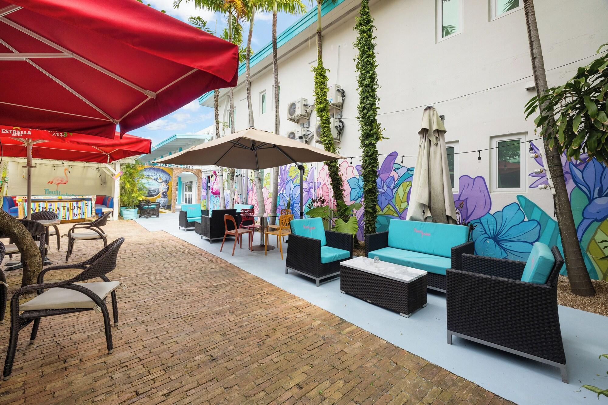 Restaurant The New Yorker Miami Hotel