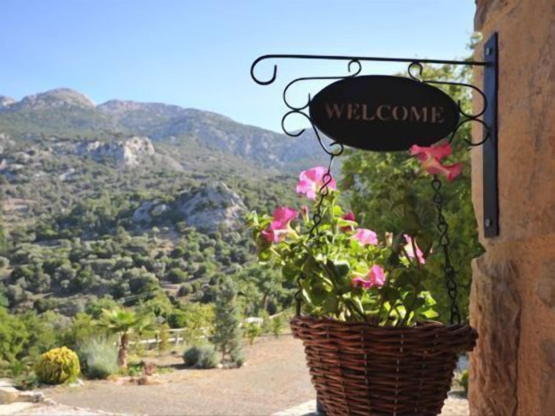 Vista Exterior Akros Oreon Green Small Hotel