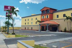 Alojamiento - Fiesta Inn Colima