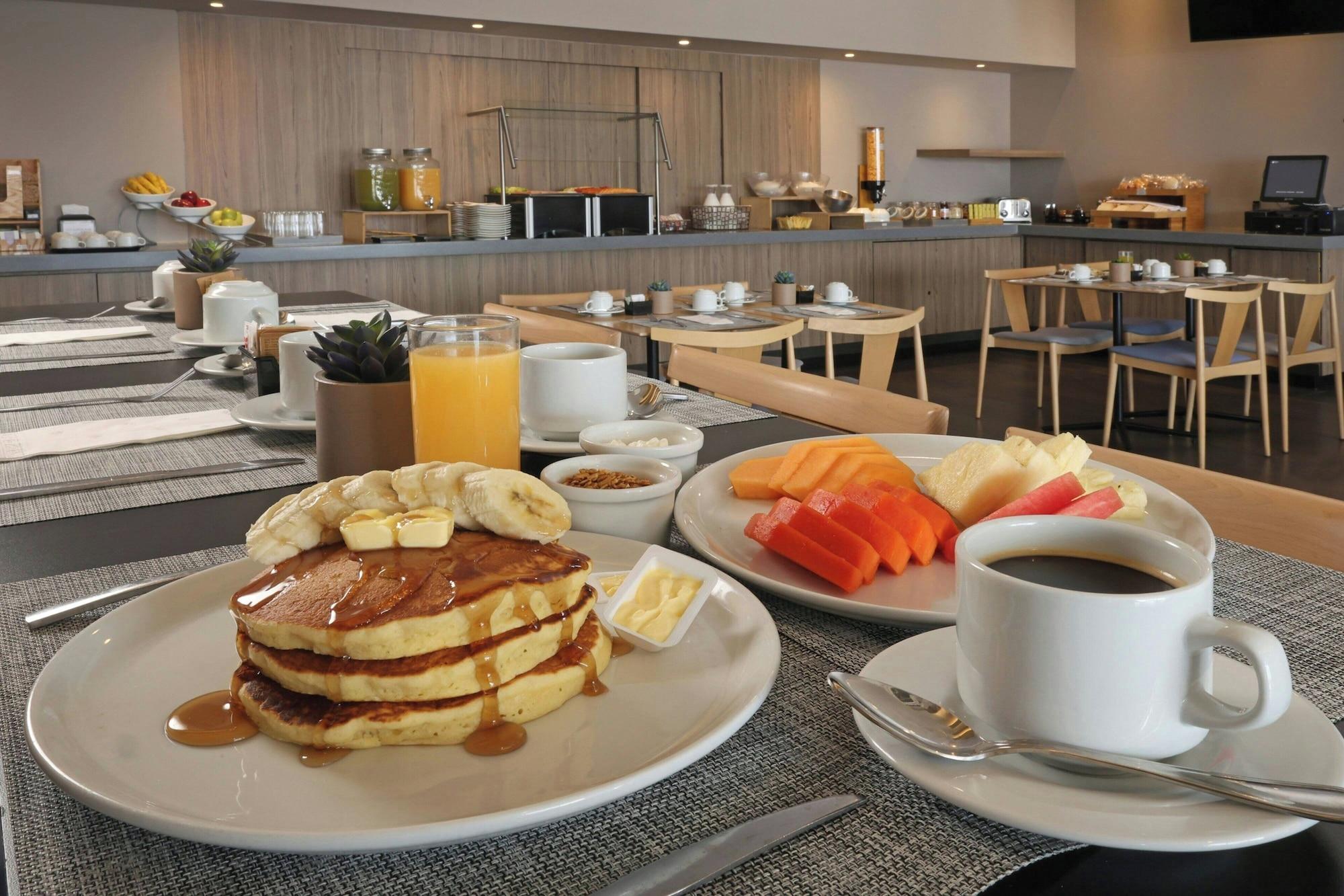 Restaurant City Express Plus by Marriott Ciudad de México Mundo E