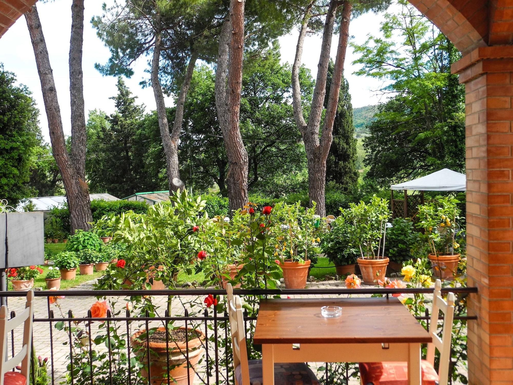 Bar/Salón Hotel Le Renaie