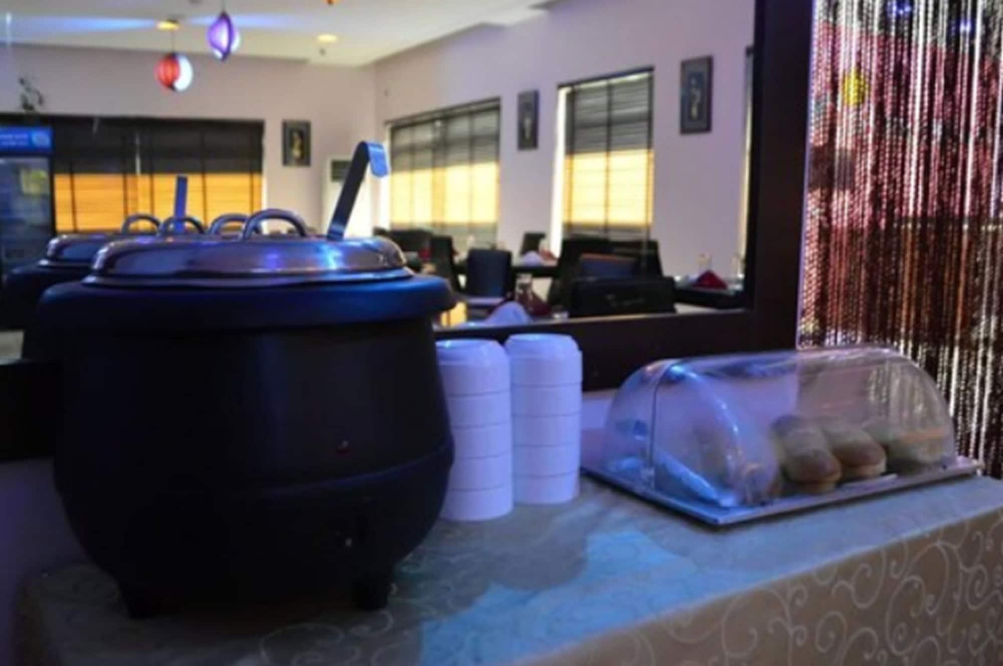 Restaurant De Santos Hotel