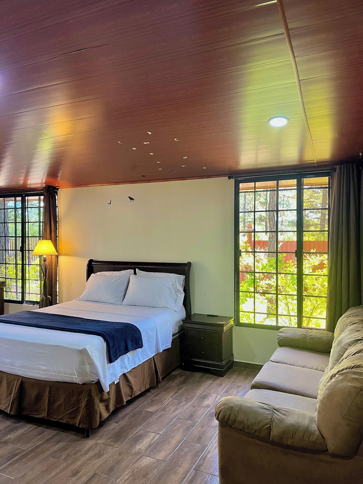 Habitación Pine Scape Lodge | Jacuzzi | BBQ | Pool | Mango Hosting