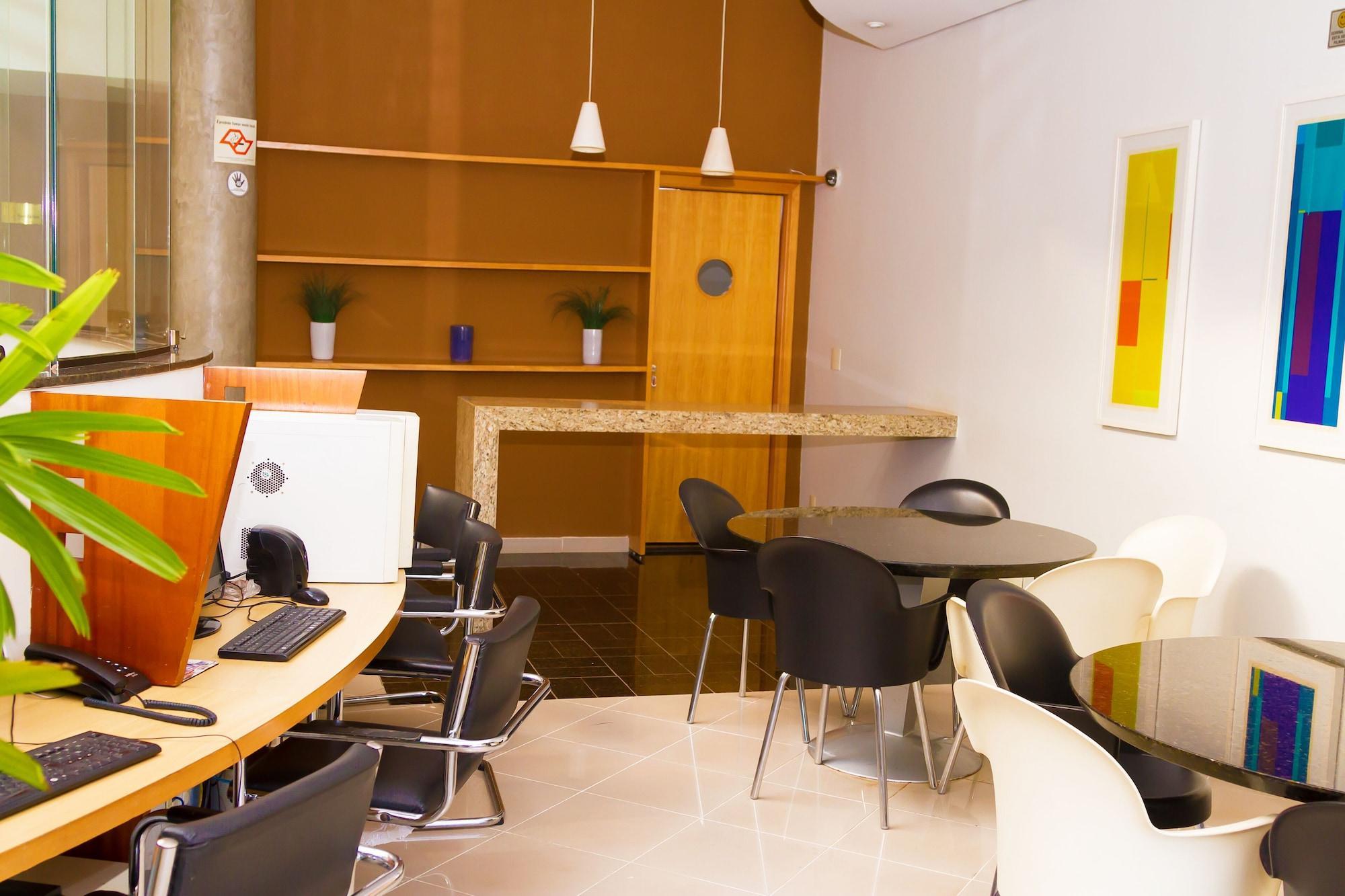 Centro de Negocios Hotel Canadá