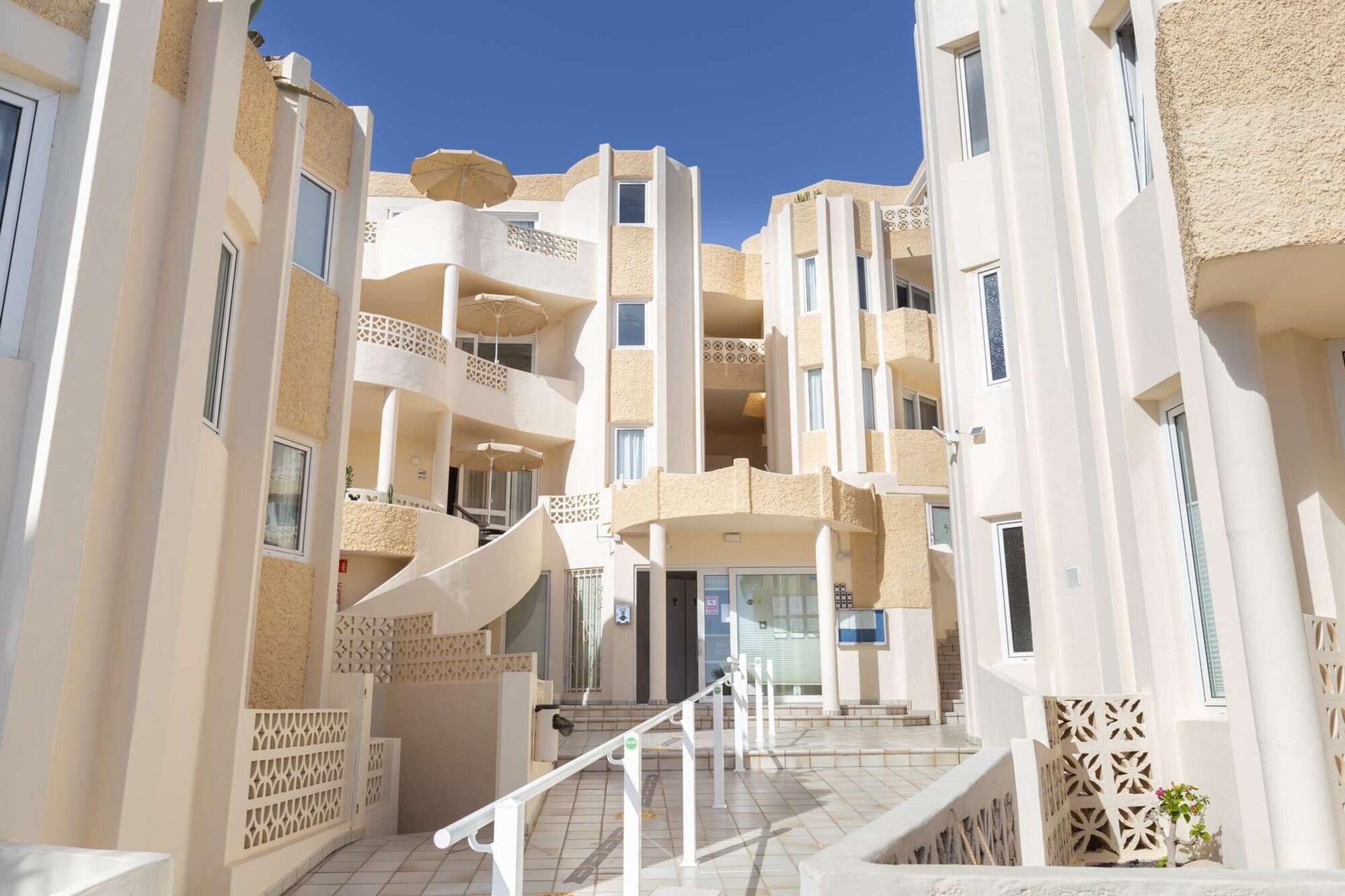 Varios R2 Maryvent Beach Apartaments