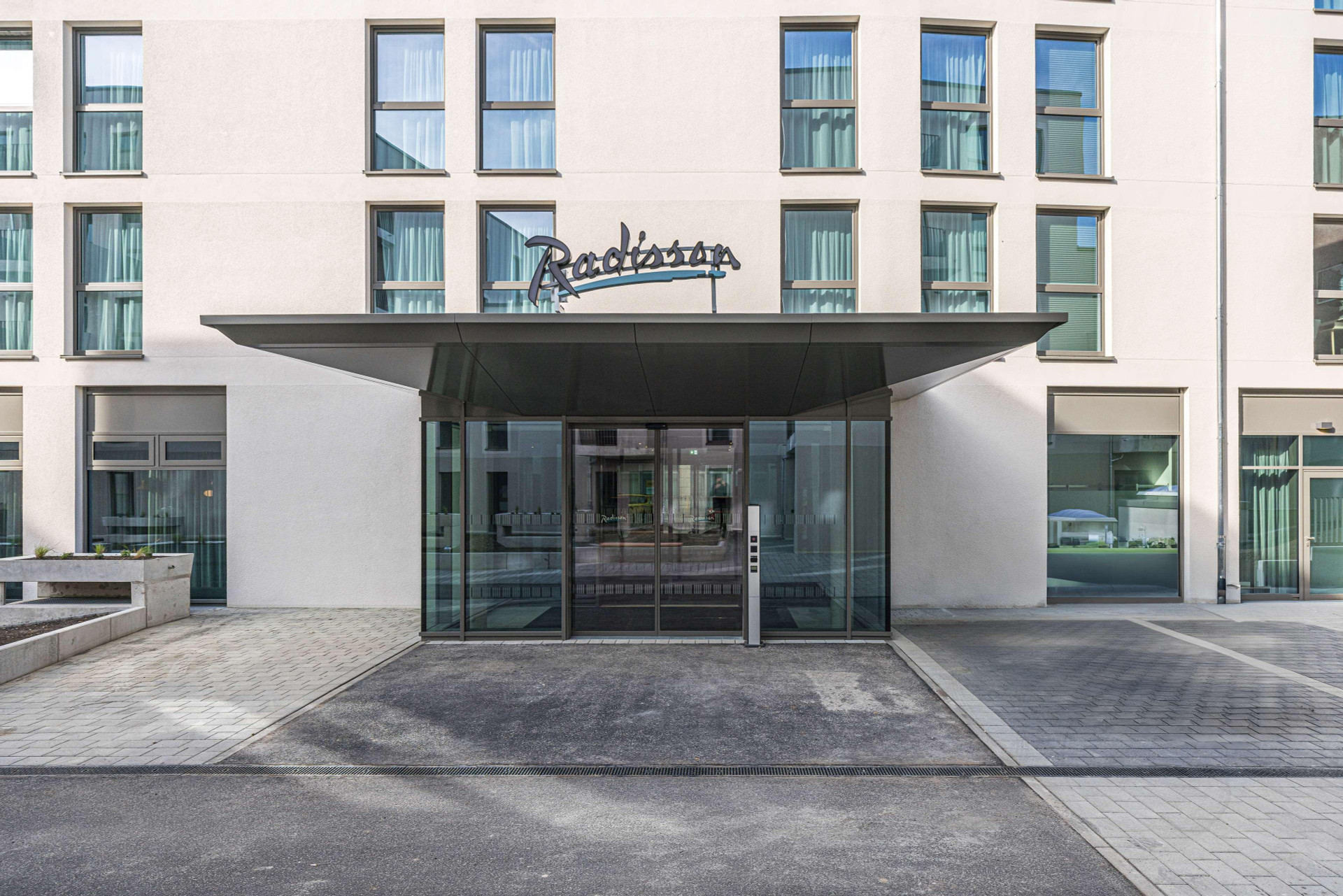 Vista Exterior Radisson Hotel Leipzig