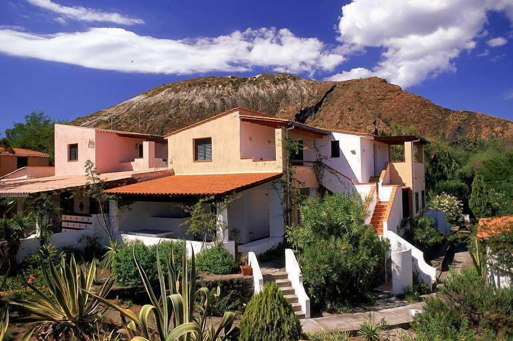 Vista Exterior Jerà Aloe B&B Relax-Vulcanello