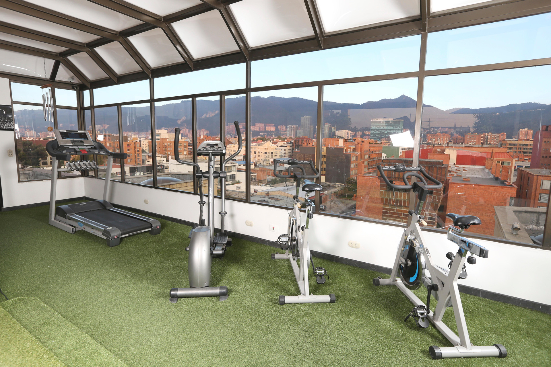 Varios Hotel Suites 108