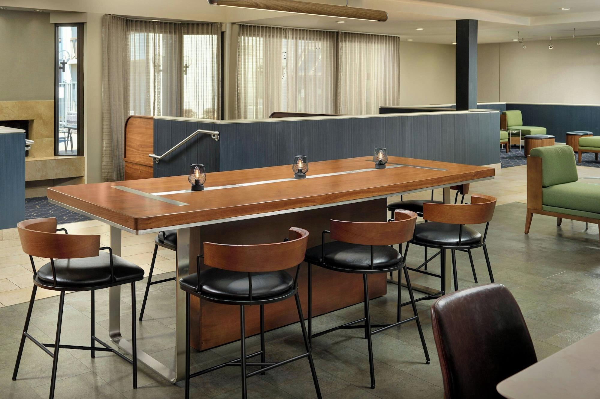 Restaurant Courtyard by Marriott Birmingham Homewood