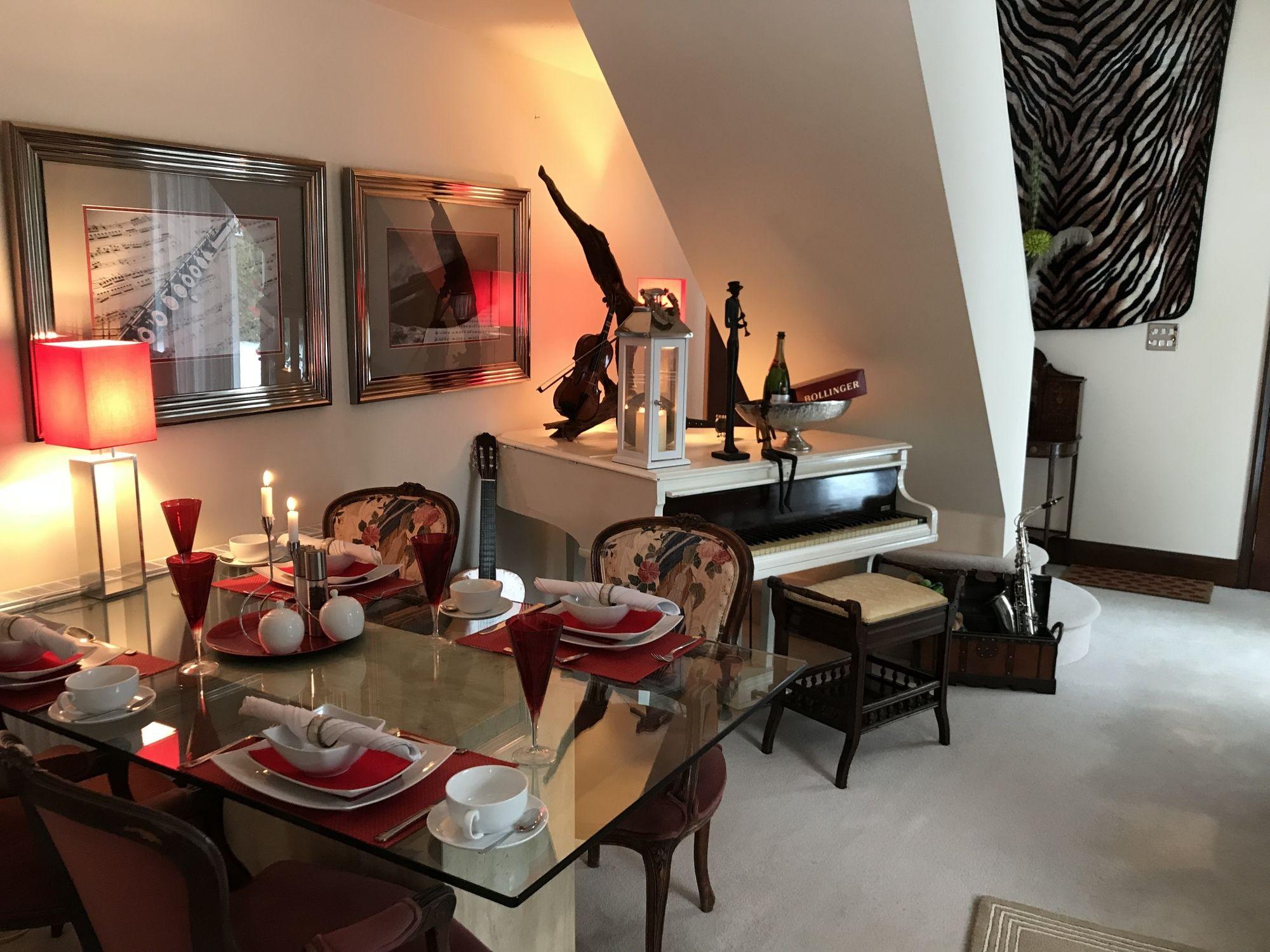 Restaurant The Lodge At Ruddington