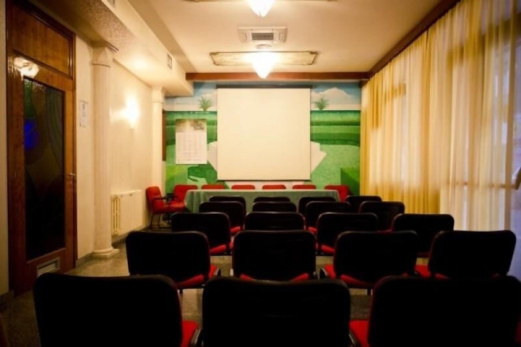 Sala de Reuniones Phi Hotel Ambra