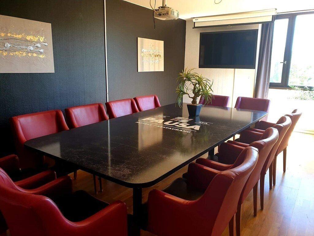 Sala de Reuniones Hotell Pausa