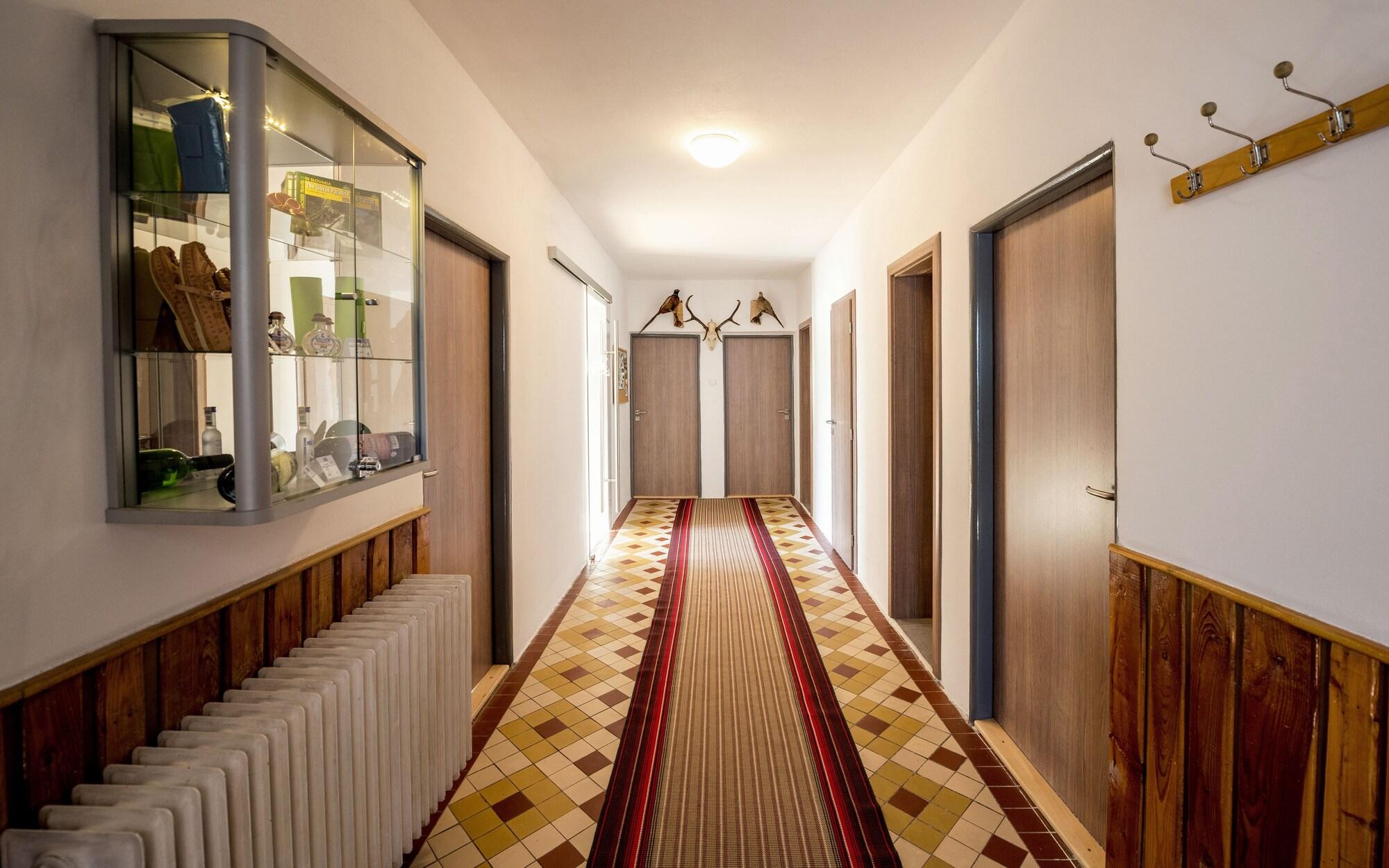 Vista Lobby Guest House Cyprian