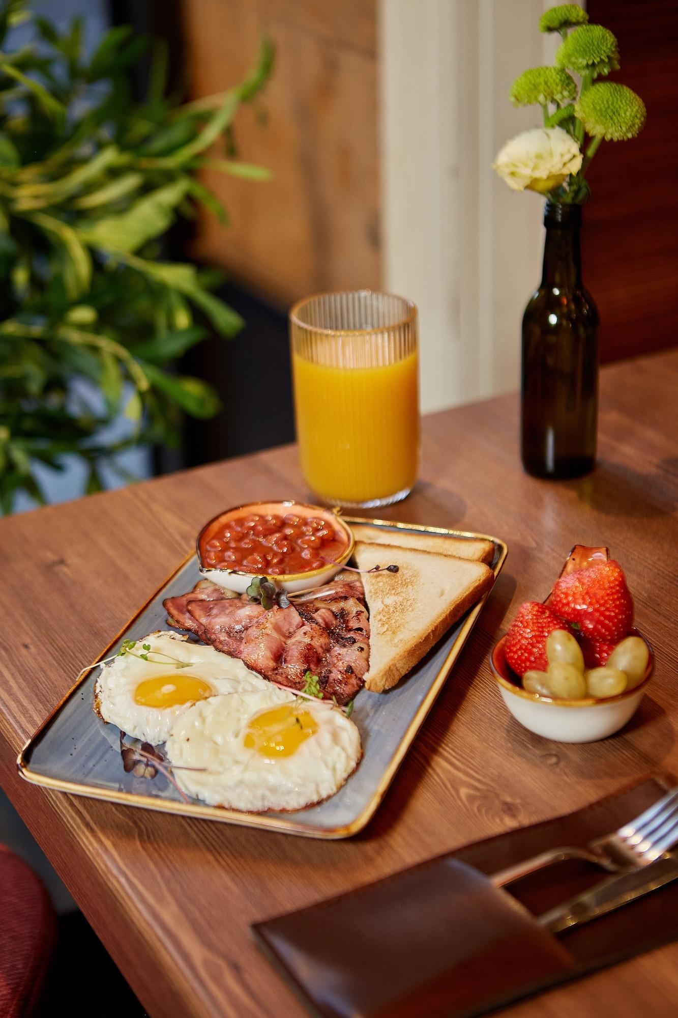 Restaurant North Avenue by Stellar Hotels