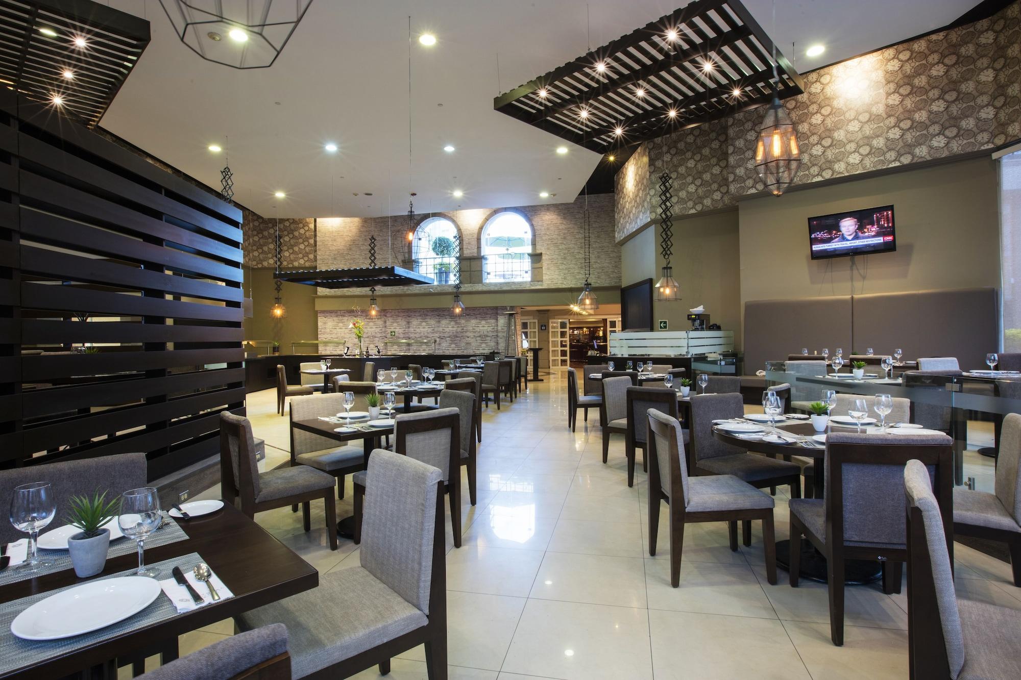 Restaurant Krystal Satélite María Bárbara