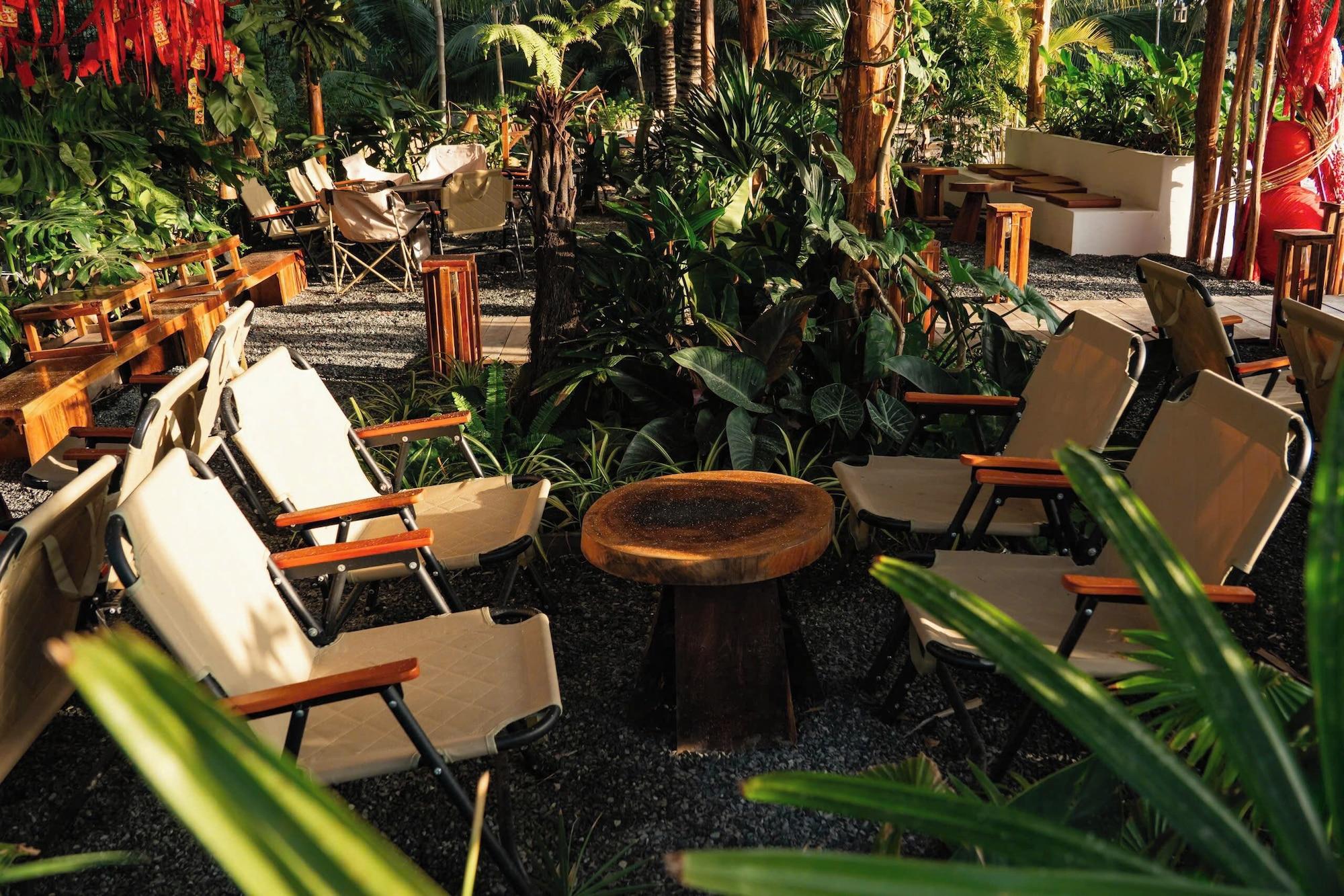 Bar/Salón Coco-Cao Glamping