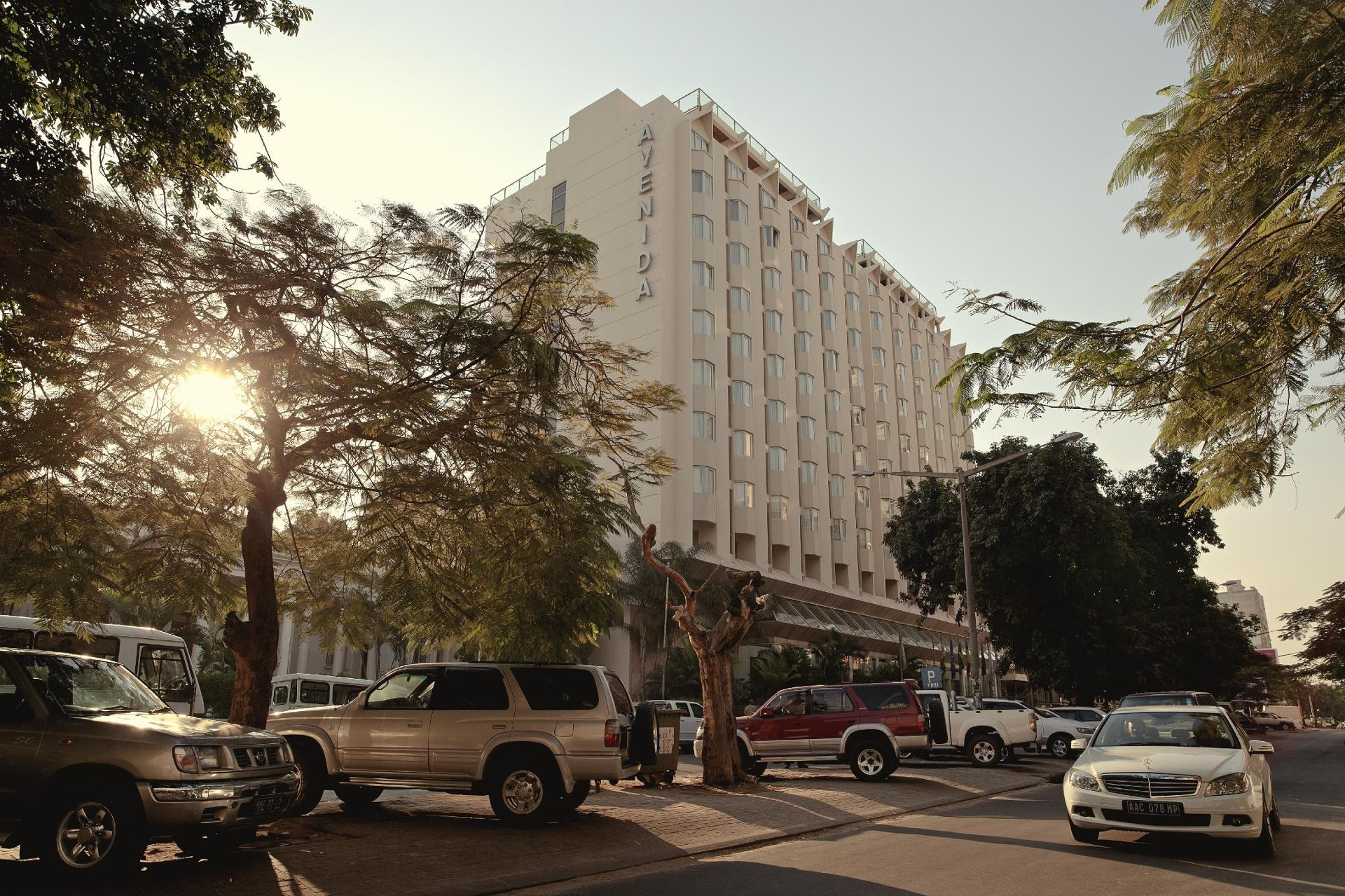 Vista Exterior Hotel Avenida