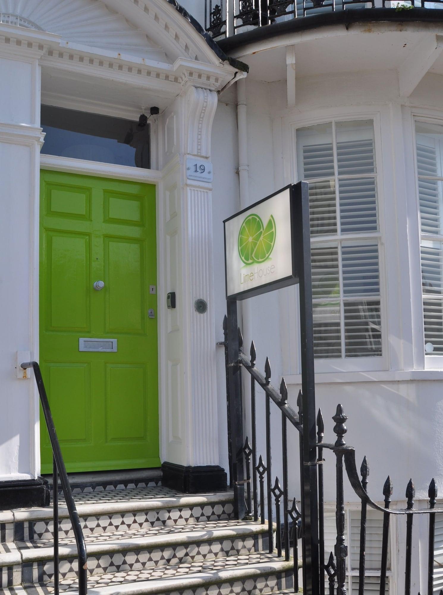 Varios LimeHouse