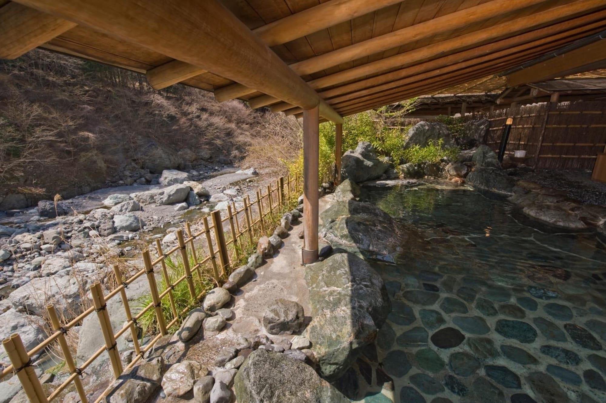 Comodidades del Alojamiento Nishiyama Onsen Keiunkan