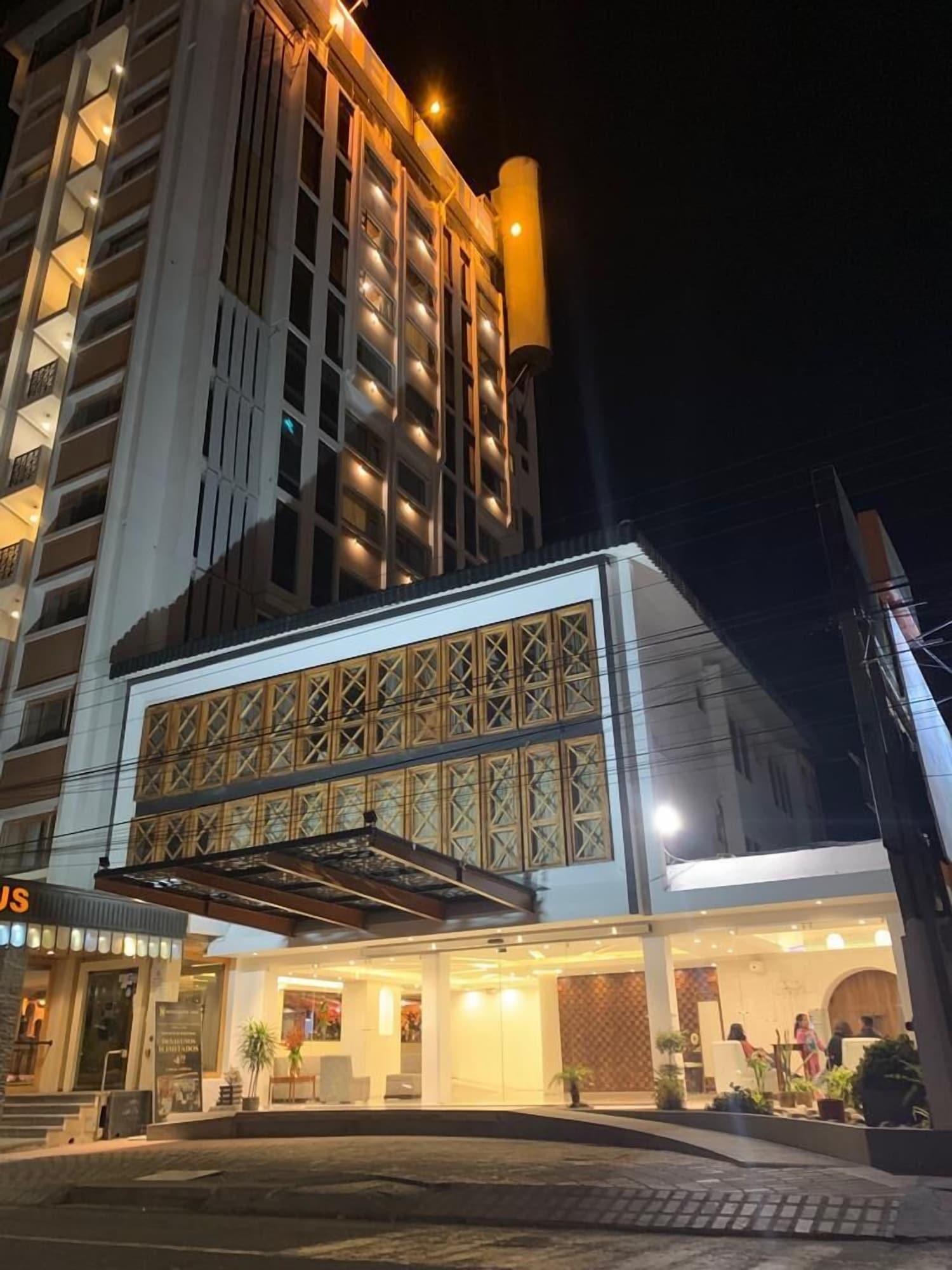 Vista Exterior Hotel Zeus