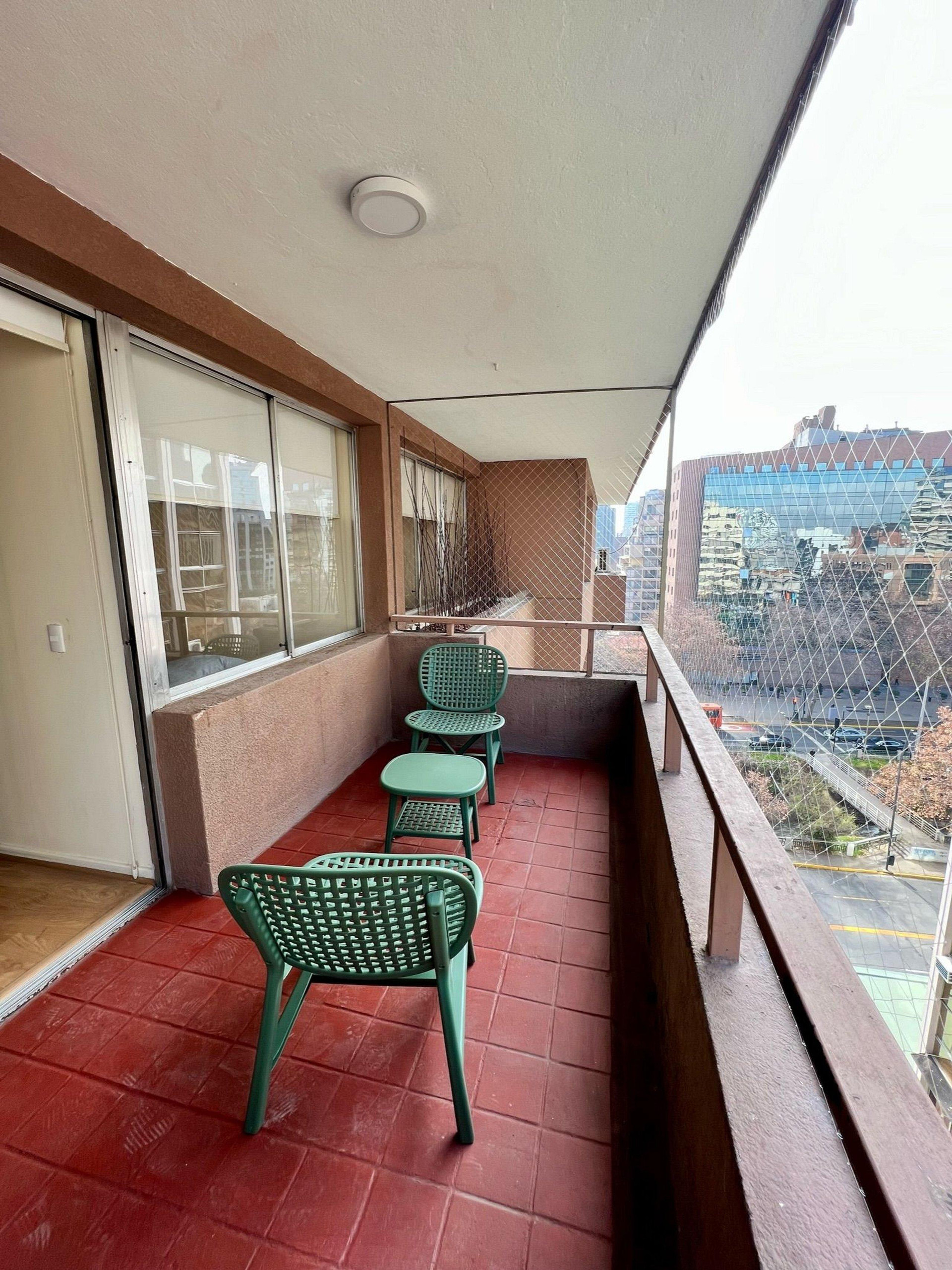 Vista Interior RM Central y cómodo Depto en Providencia