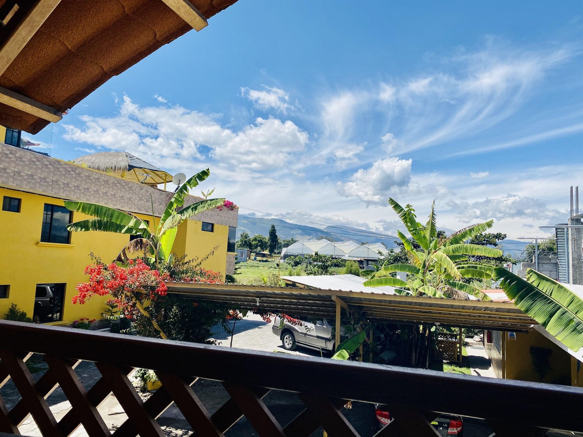 Varios Hotel Alpachaca