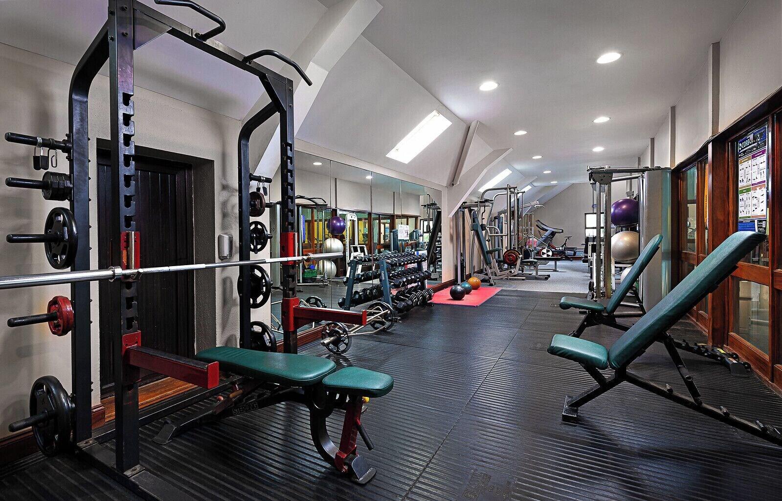 Gimnasio Oranmore Lodge Hotel, Conference and Leisure Centre