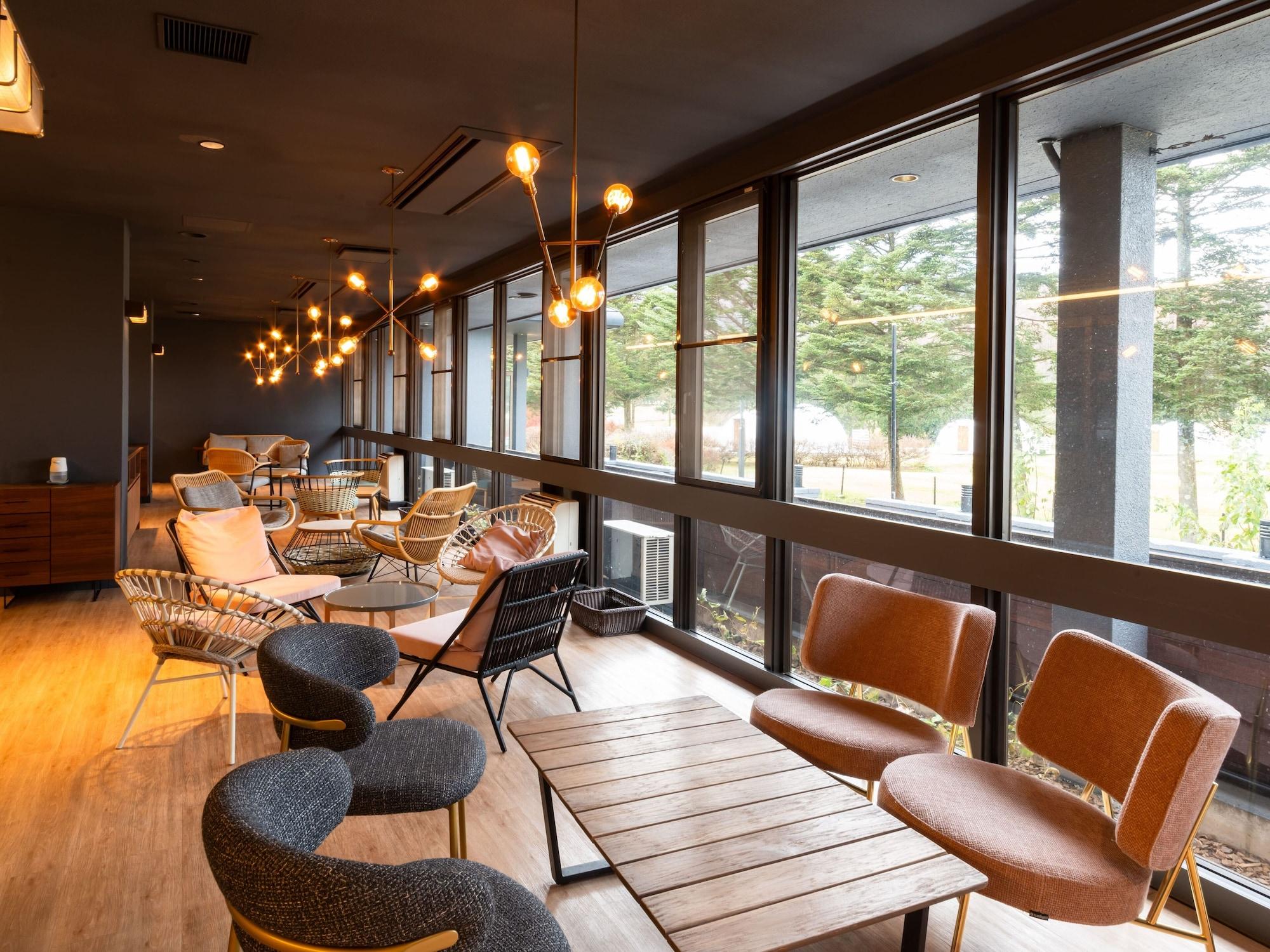 Bar/Salón GLAMPROOK Iizuna