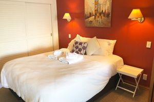 Renta temporal - 1BR Princes Wharf Seaview Apartment