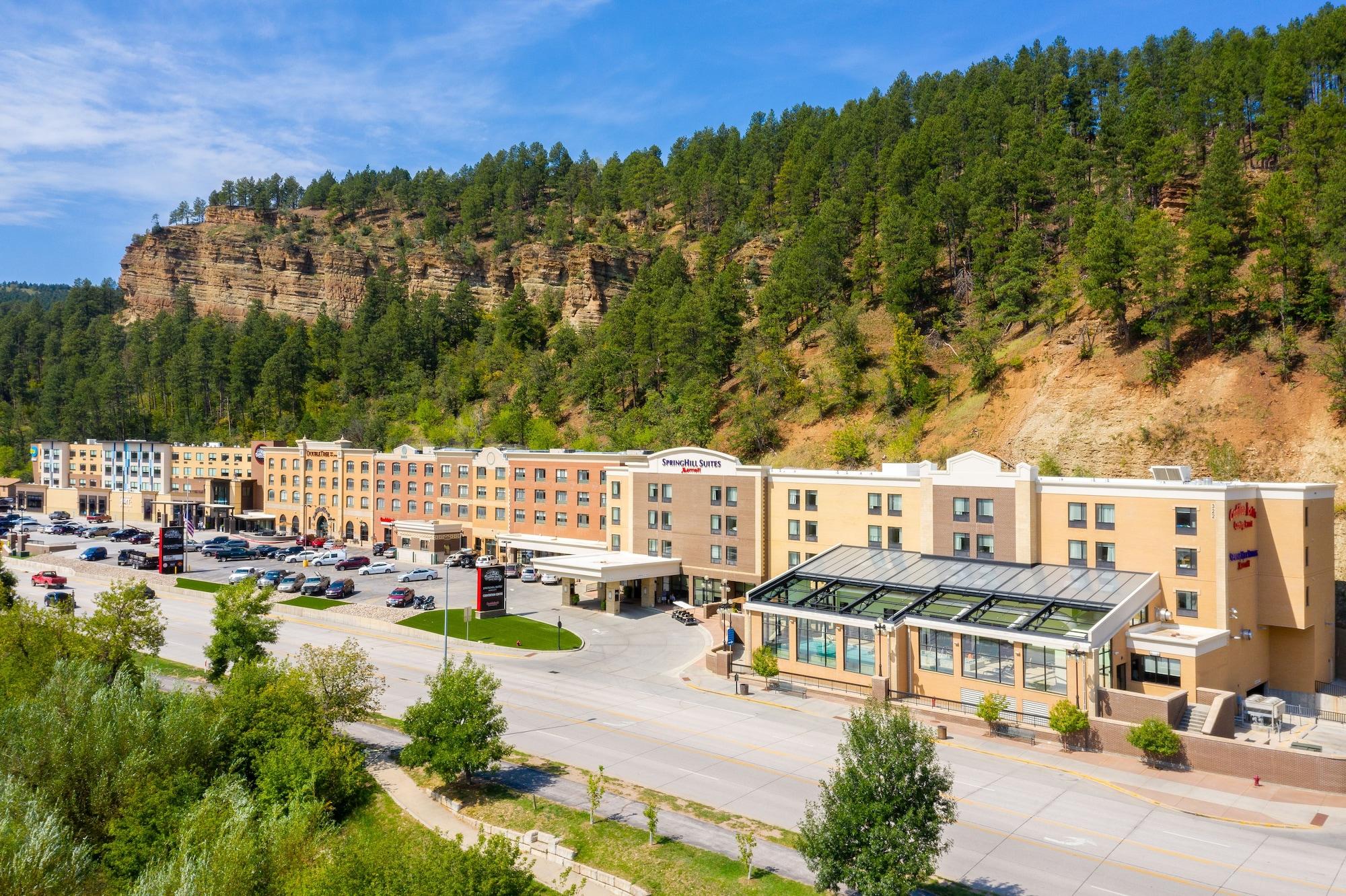 Vista Exterior SpringHill Suites by Marriott Deadwood