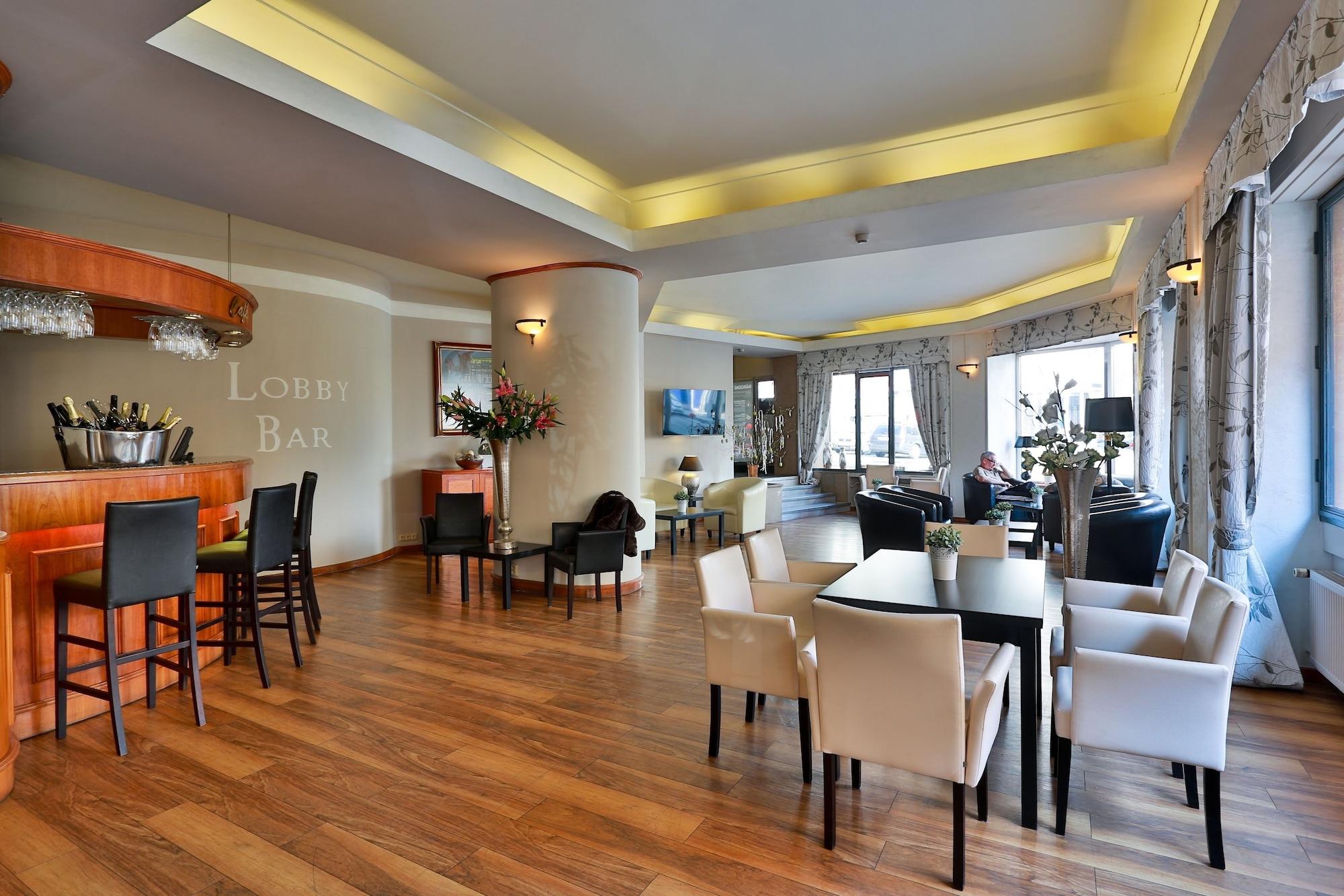 Bar/Salón Hotel Belvedere