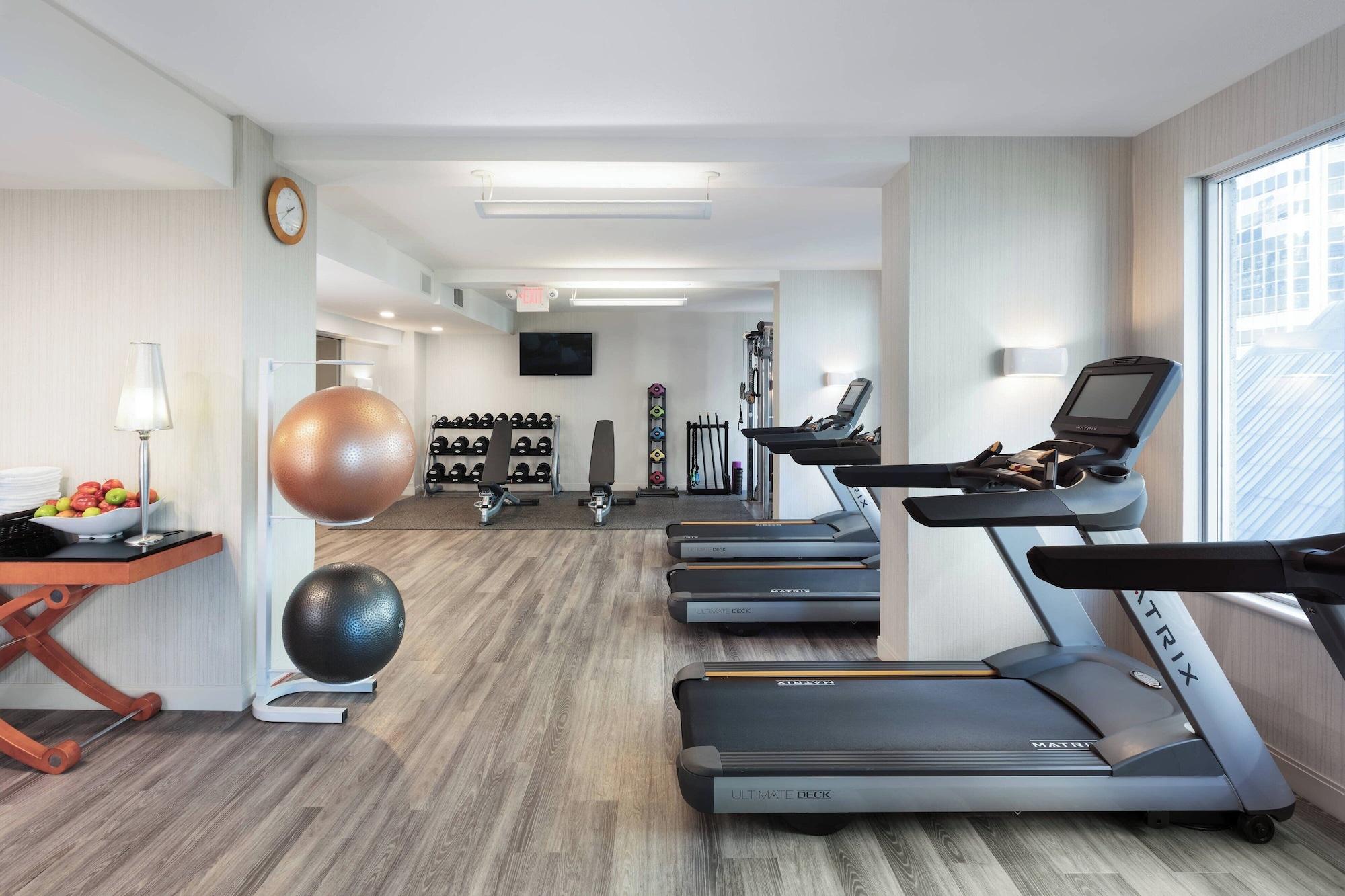 Gimnasio Delta Hotels by Marriott Vancouver Downtown Suites