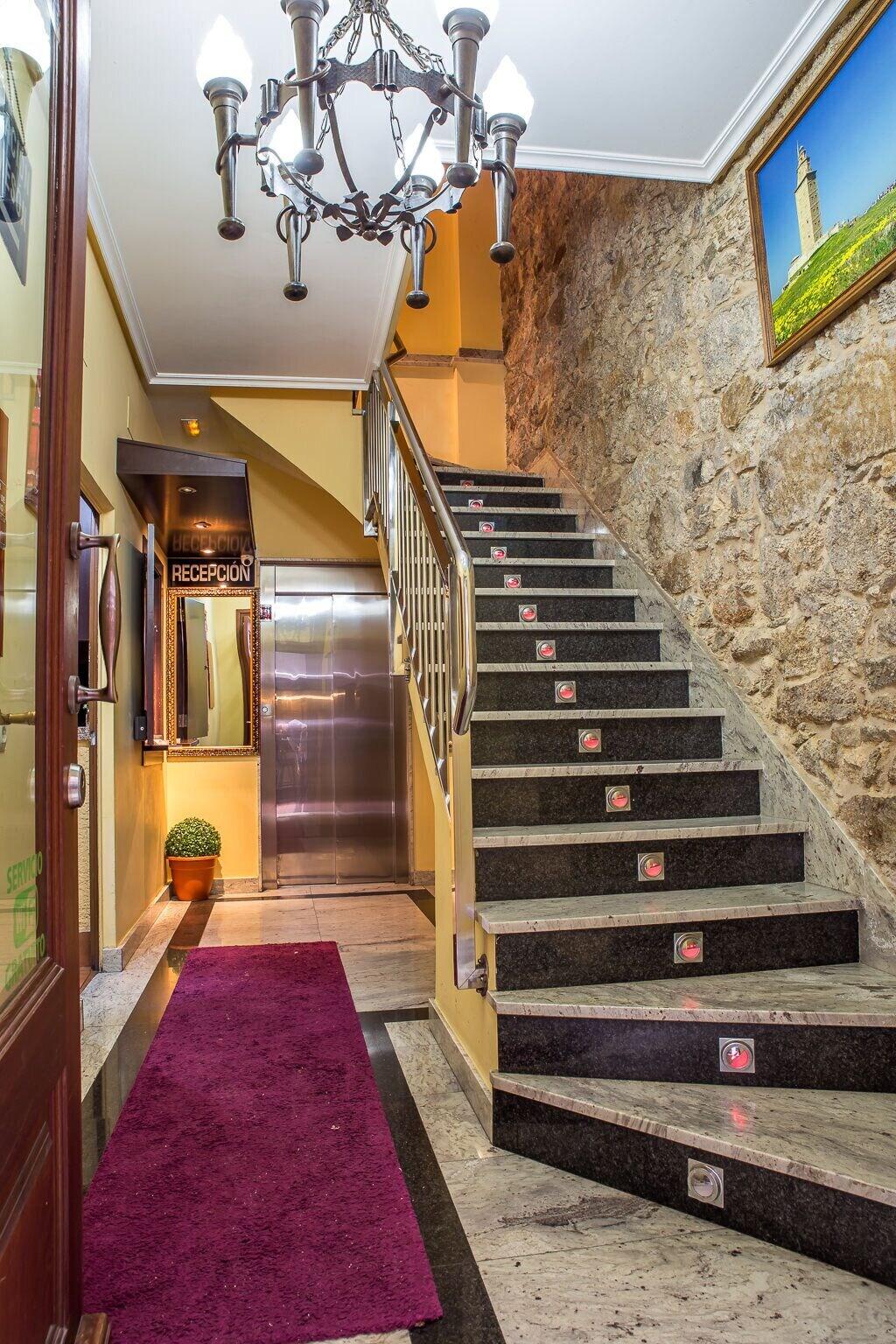 Vista Lobby Hostal Hotil