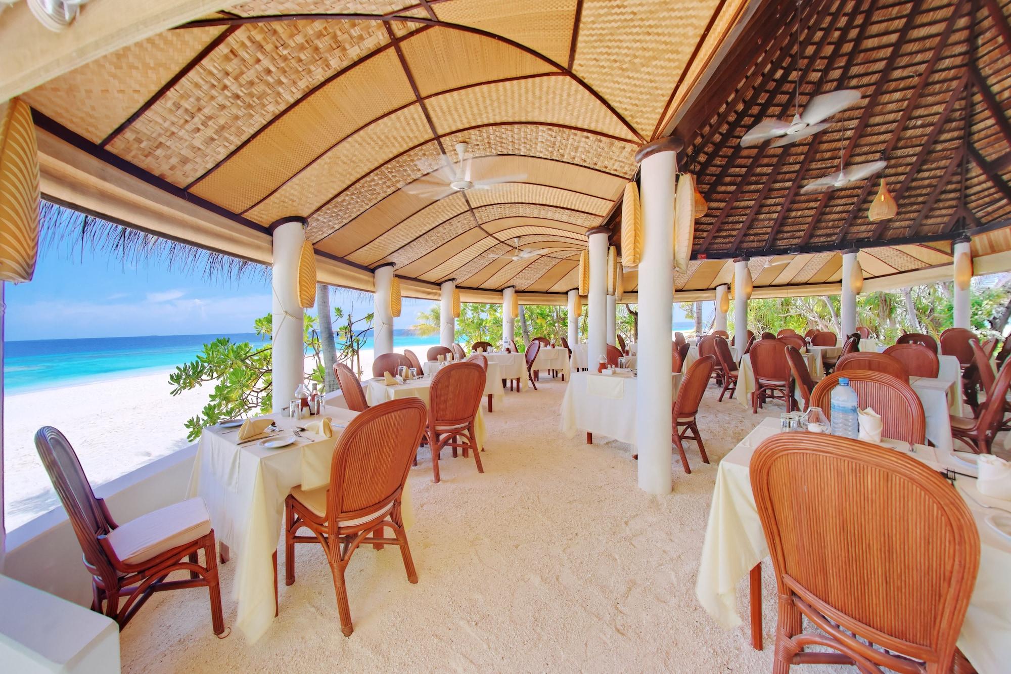 Restaurant Angaga Island Resort & Spa