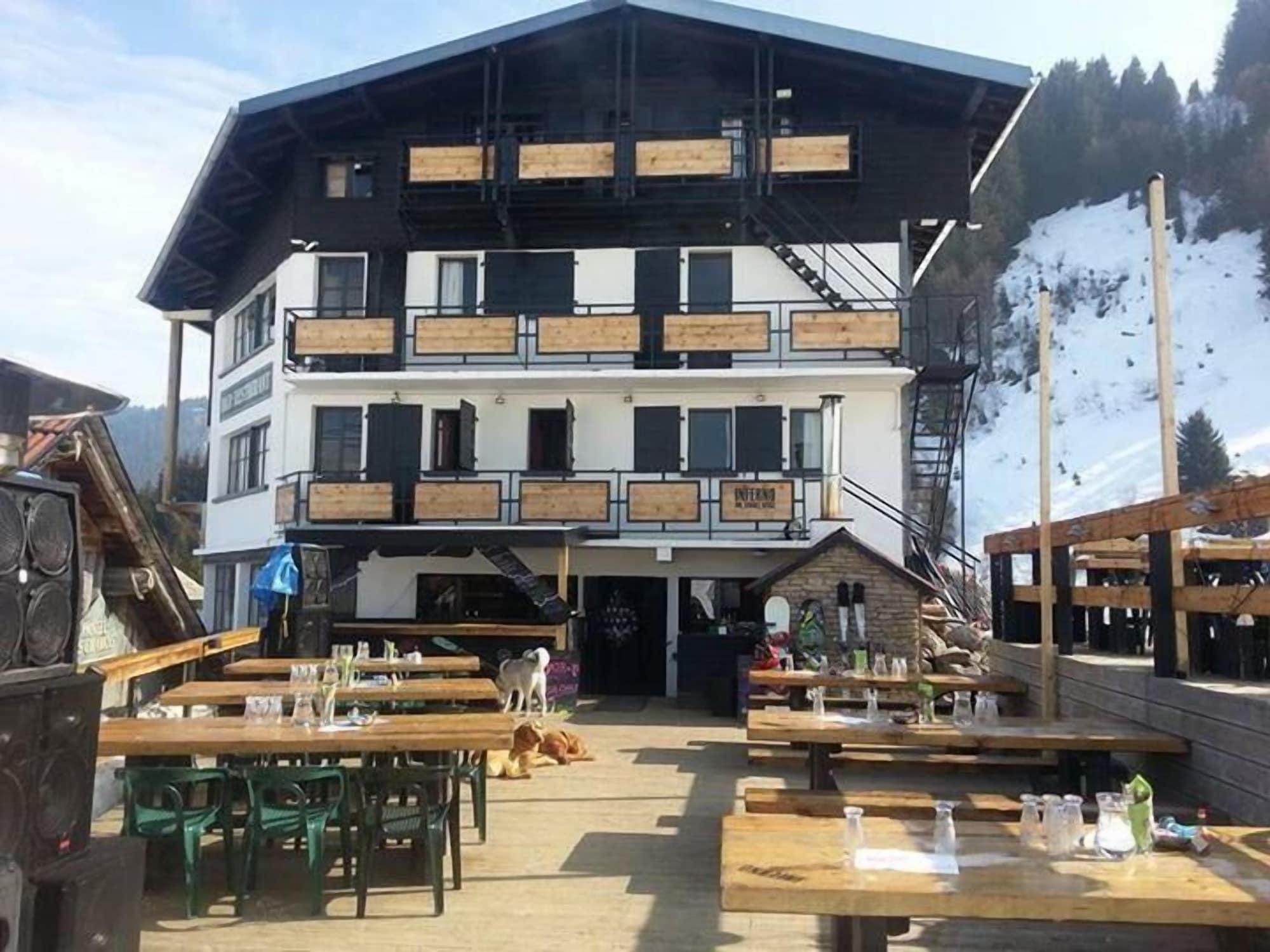Vista Exterior Inferno Morzine