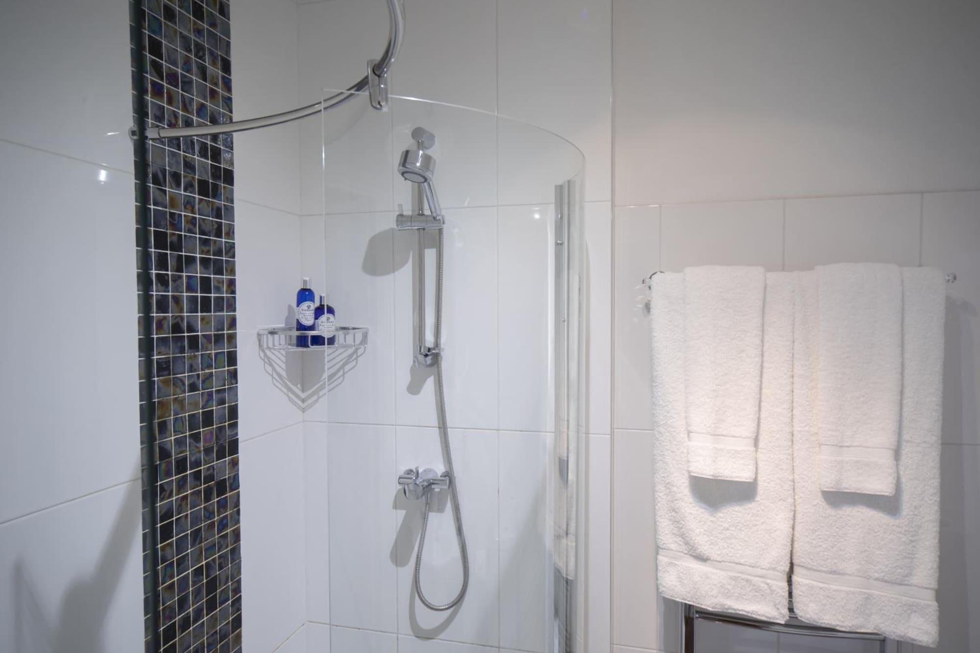 Equipamiento de Habitación Cleeve Hill Hotel