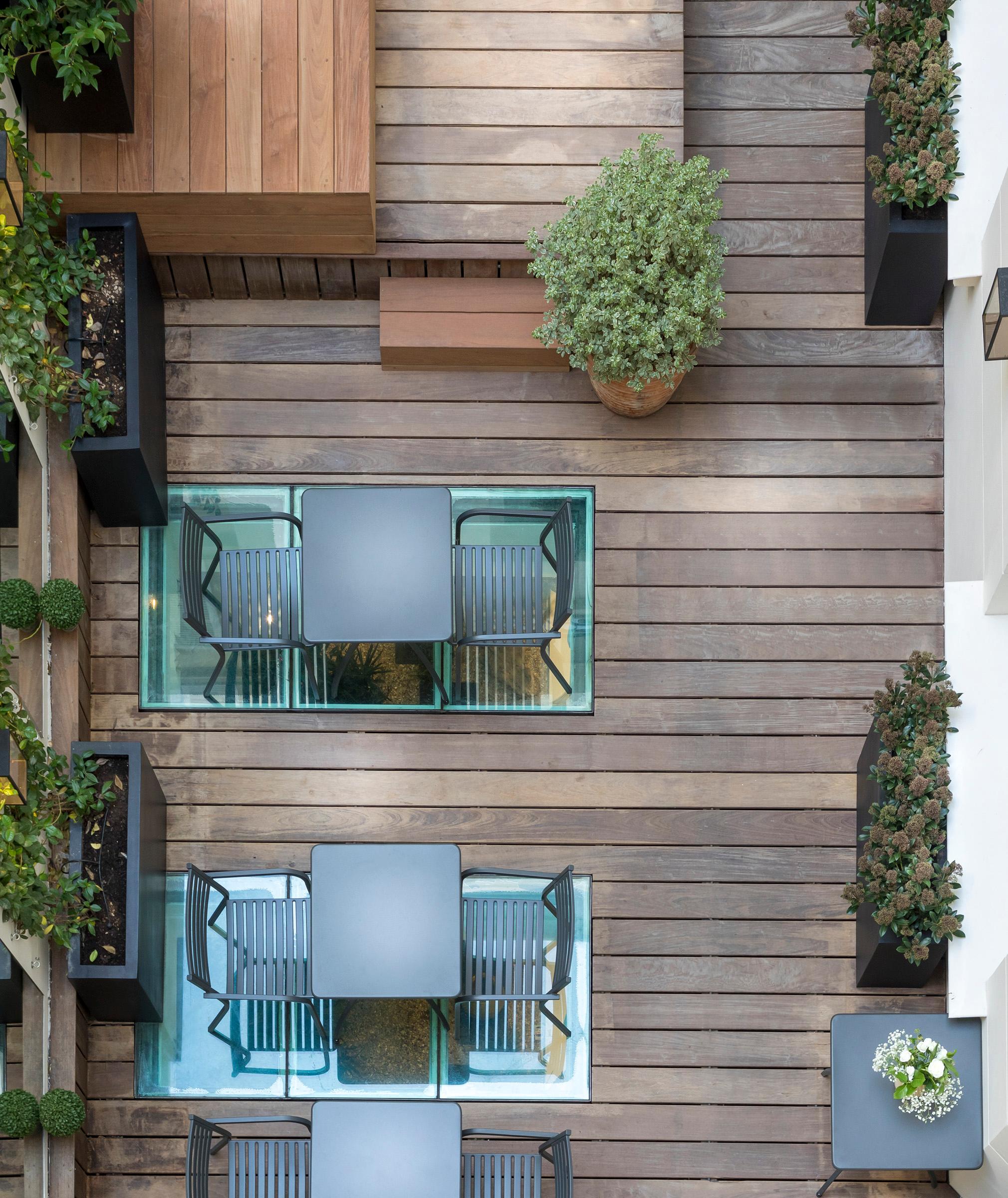 Varios Hotel Elysées Céramic