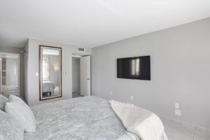 Alquiler Vacacional - Modern 2BR/2BA Ocean View Beach Condo STR-09902