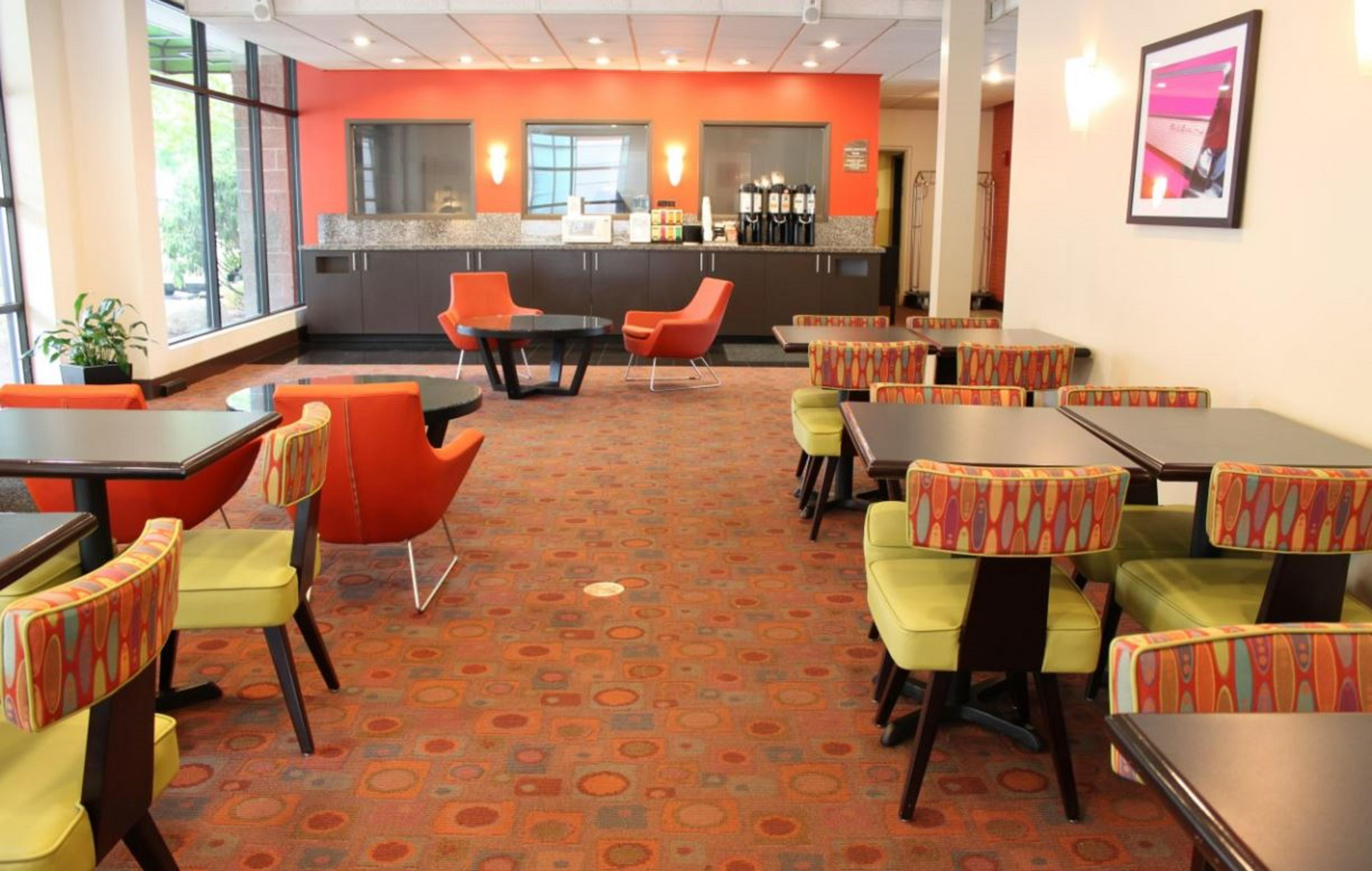 Restaurant Staypineapple, University Inn, University District Seattle