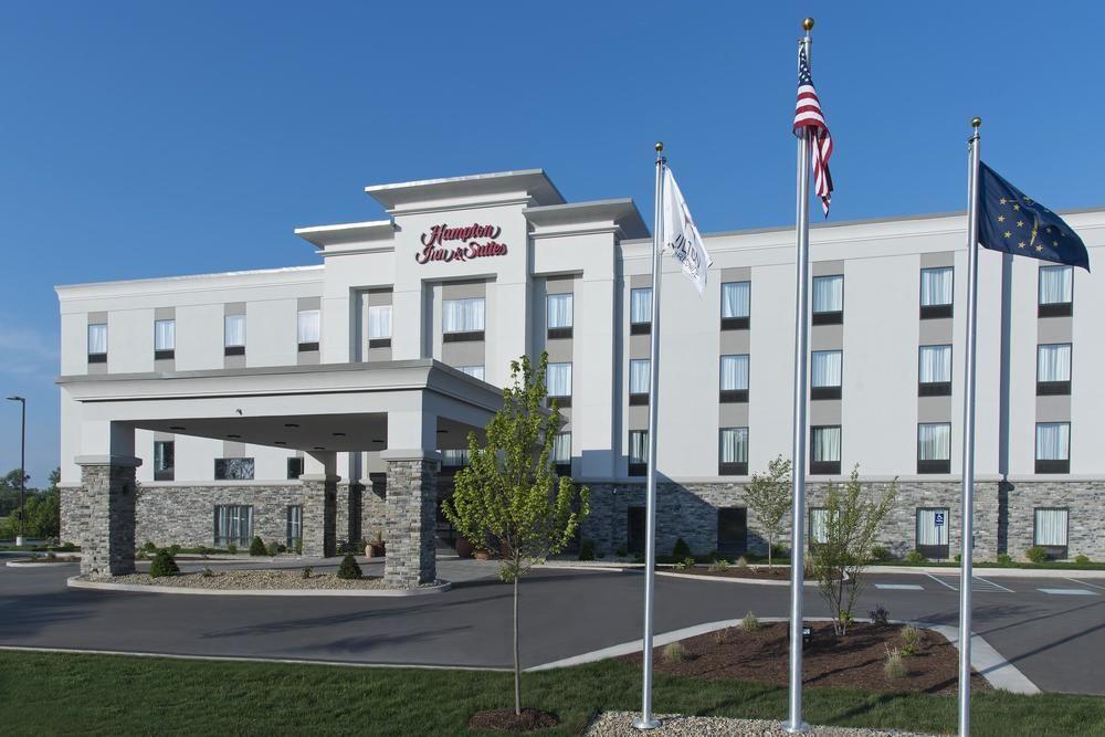 Vista Exterior Hampton Inn & Suites Michigan City