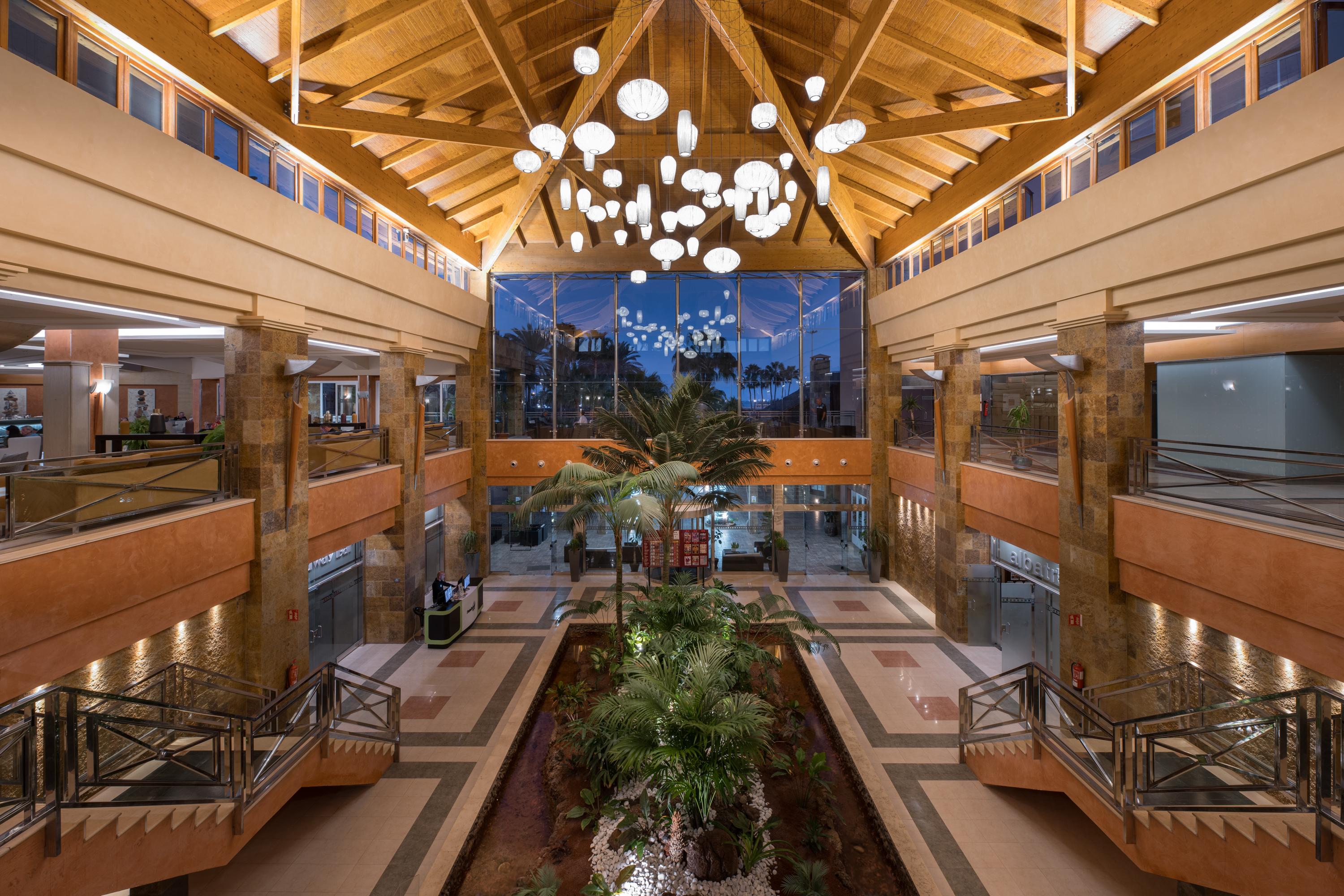 Vista Lobby Elba Sara Beach & Golf Resort
