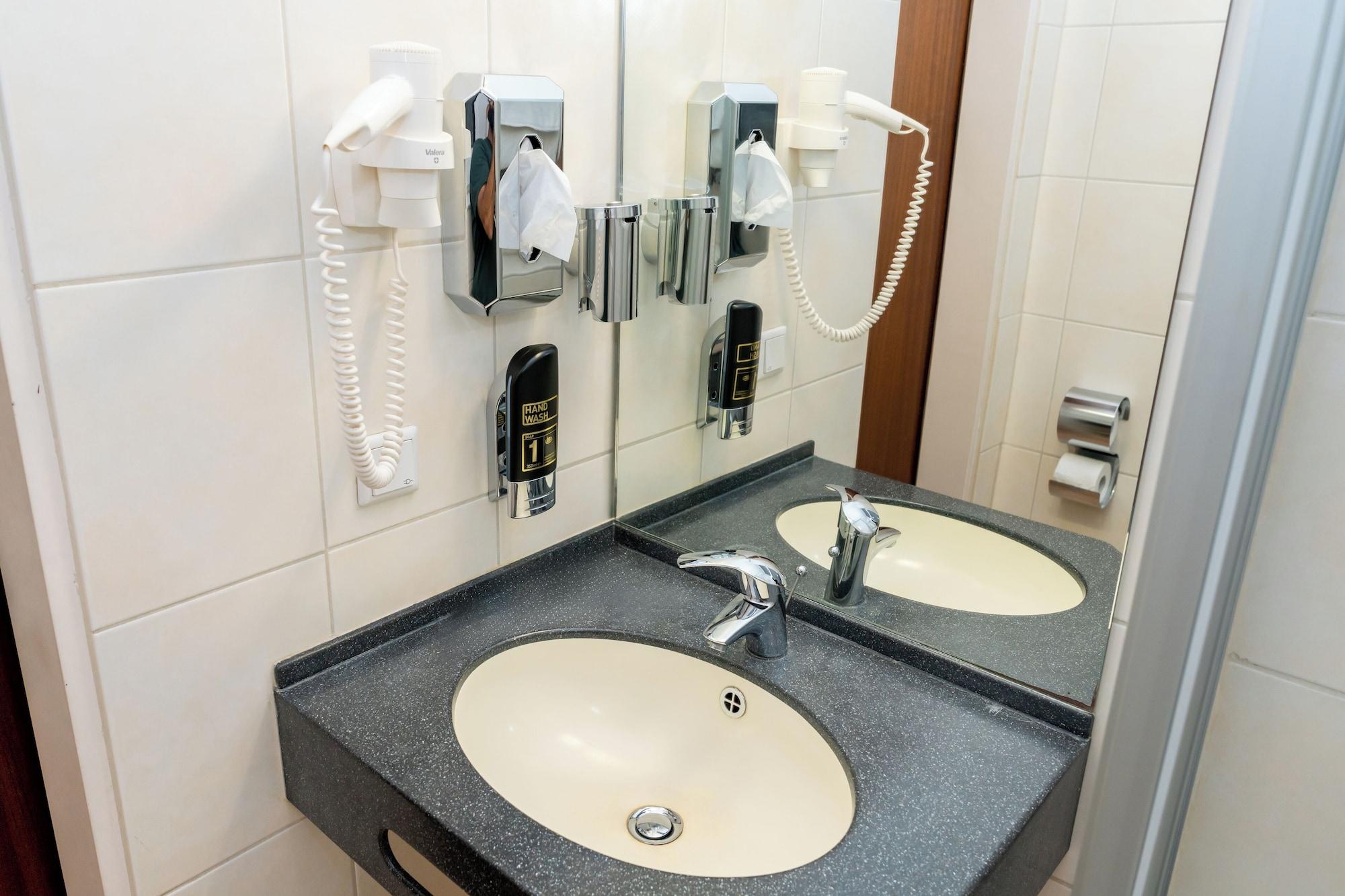 Equipamiento de Habitación Hotel Lumen am Hauptbahnhof