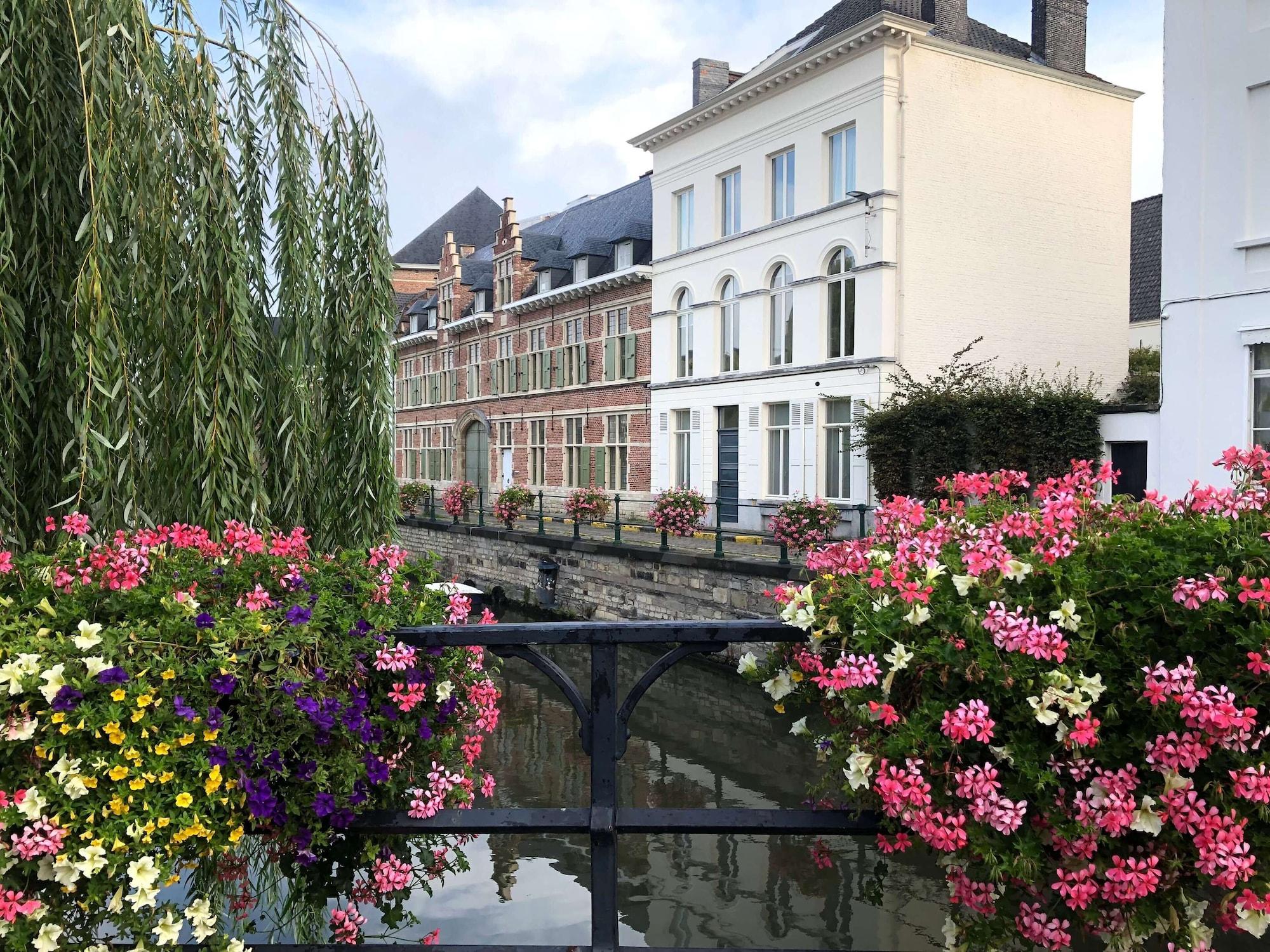 Varios Ghent Urbanist Hotel